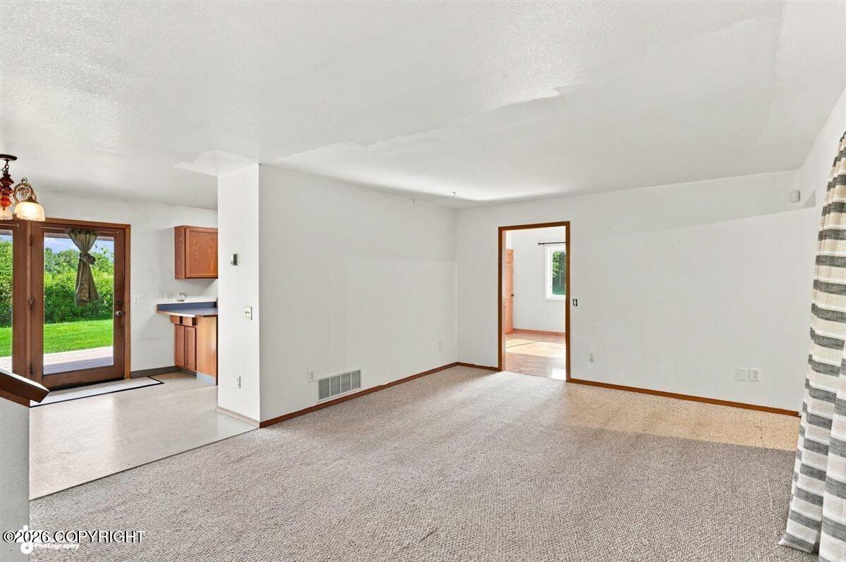 2511 W Schrock Road Property Photo 21