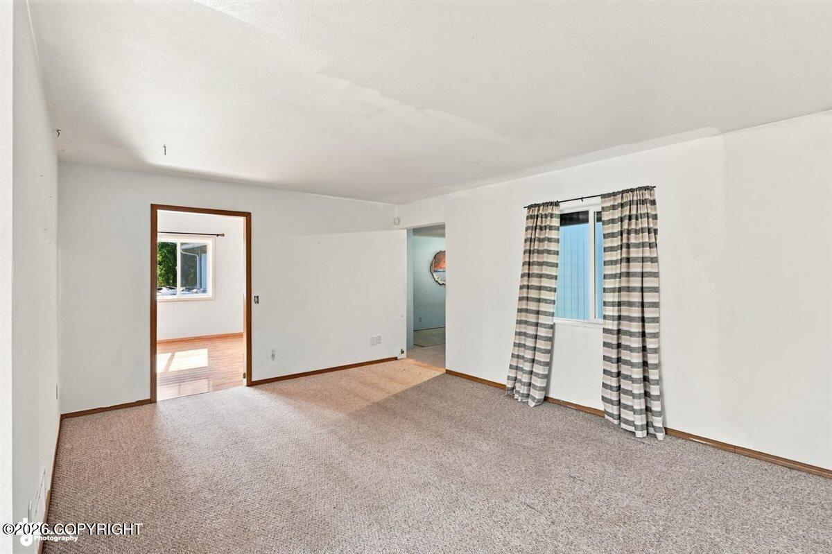 2511 W Schrock Road Property Photo 22