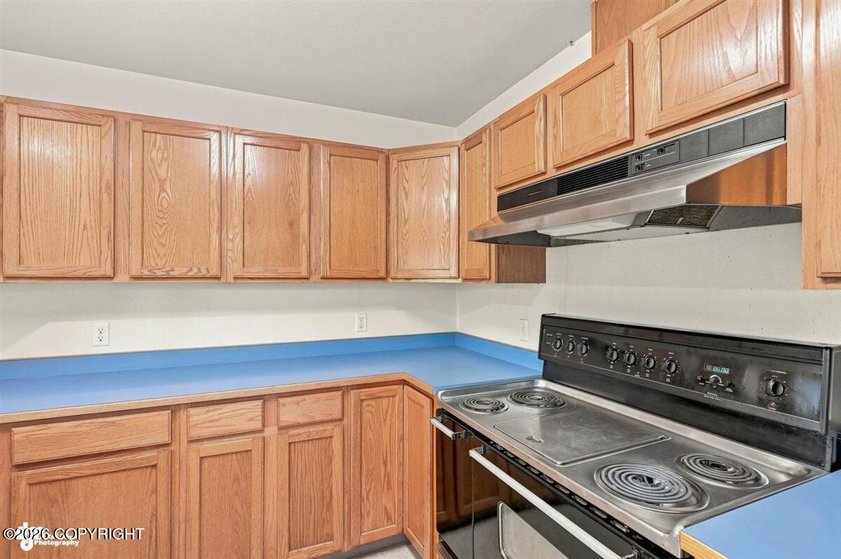 2511 W Schrock Road Property Photo 28