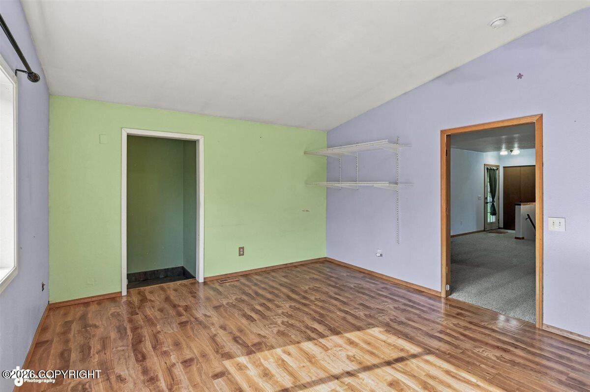 2511 W Schrock Road Property Photo 38