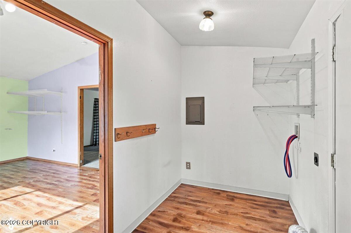 2511 W Schrock Road Property Photo 39