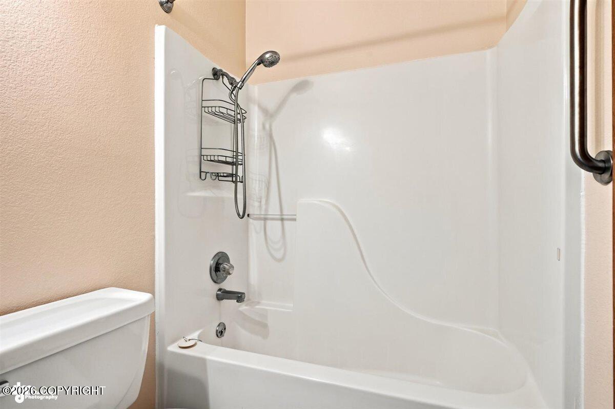 2511 W Schrock Road Property Photo 49