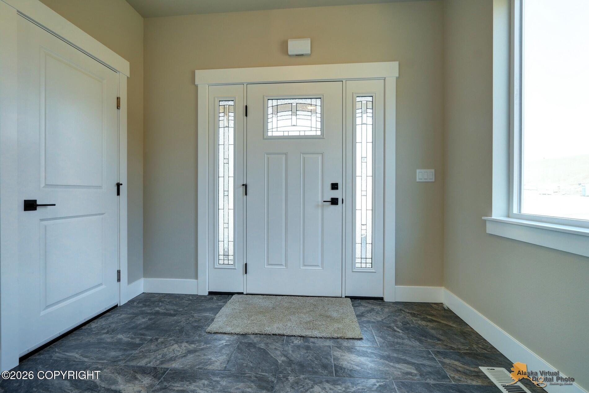 9473 Grey Owl Way Property Photo 2