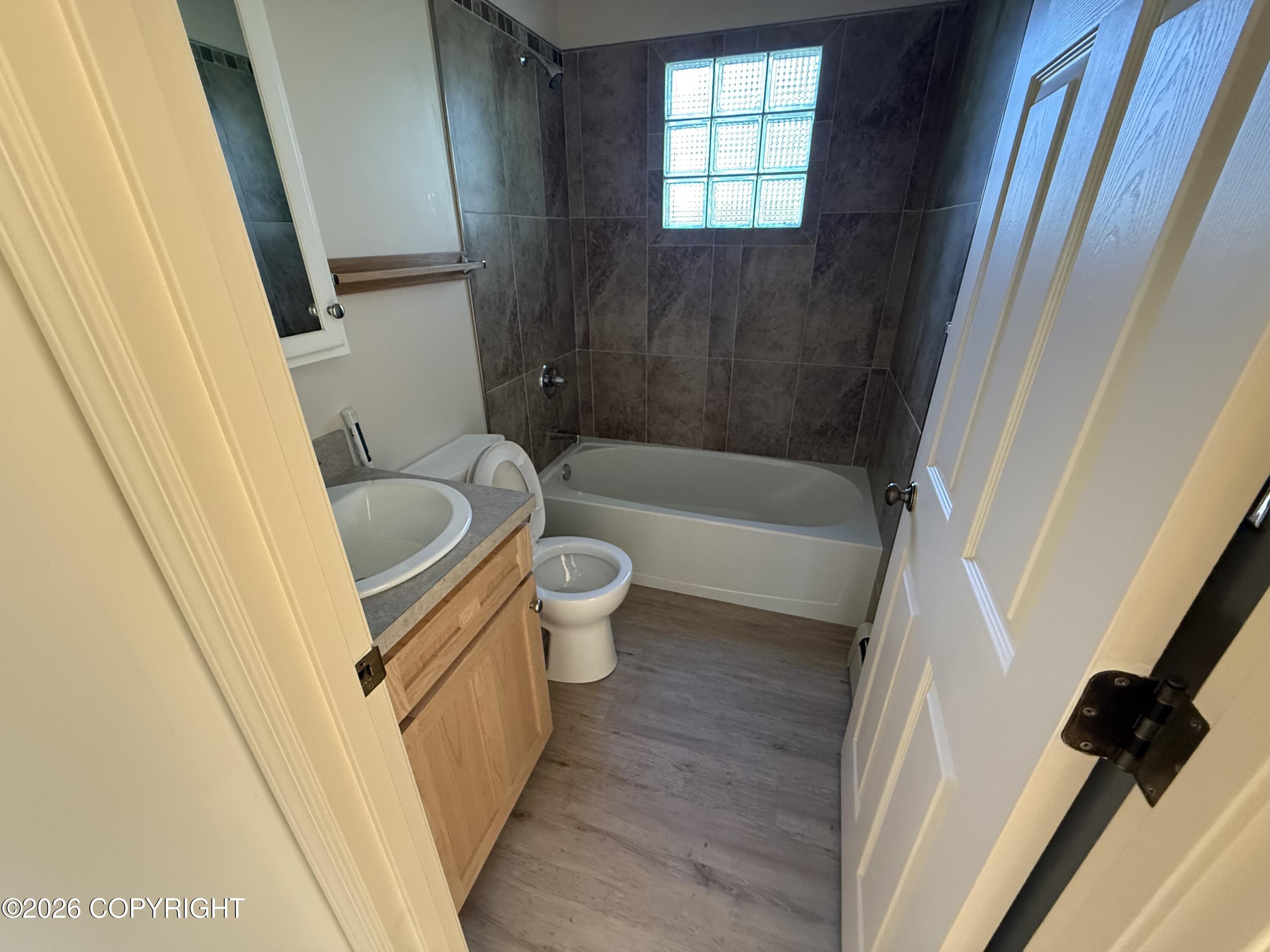 2207 Lincoln Avenue Property Photo 4