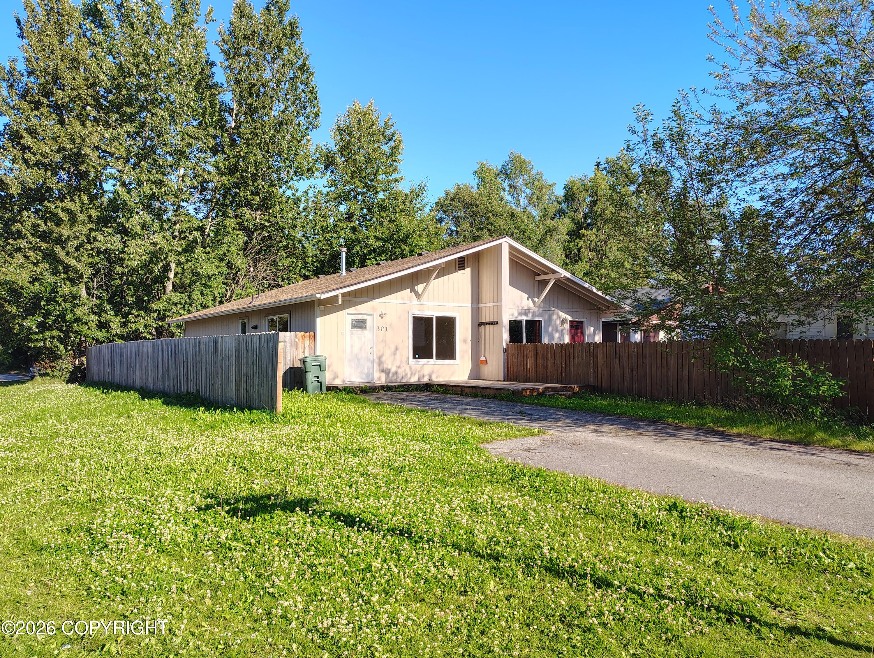 301 Dannilyn Circle Property Photo 1
