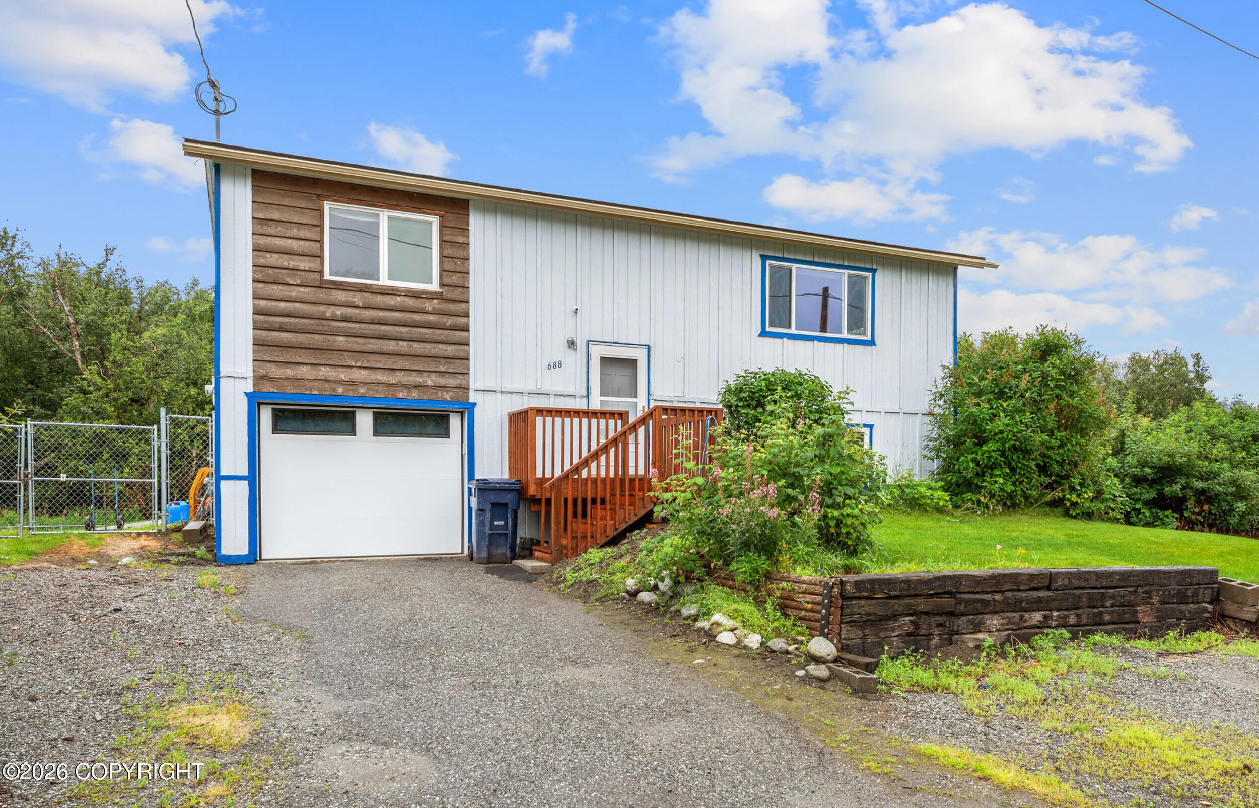 688 E Eklutna Avenue Property Photo 1