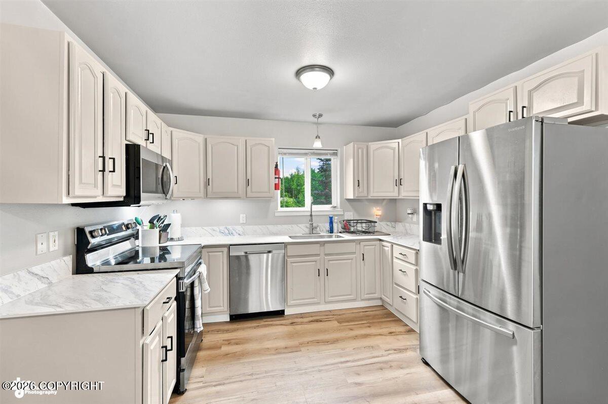 8250 W Swan Drive Property Photo 8