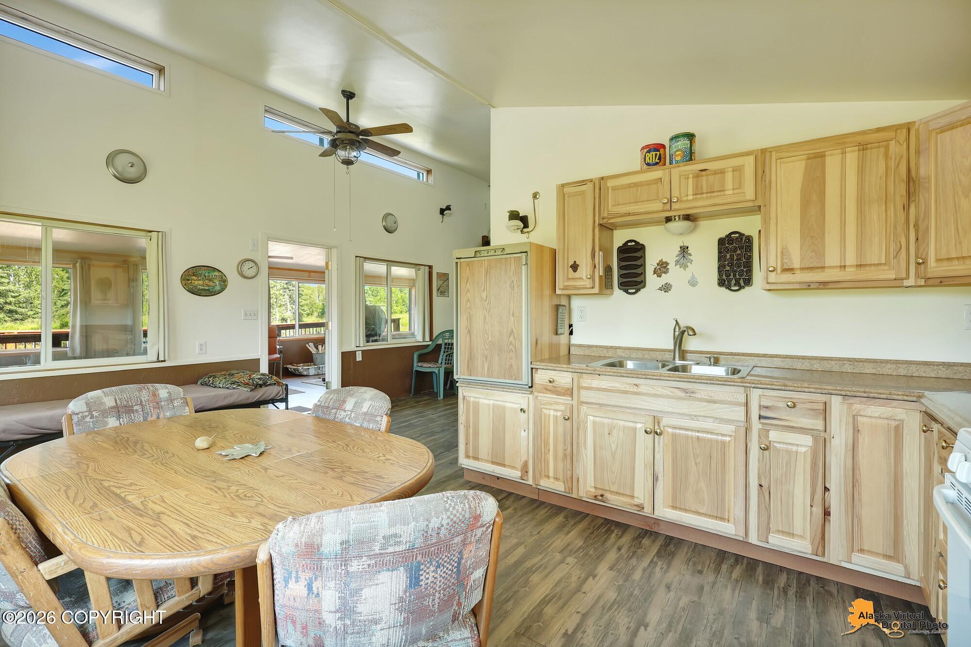 4420 N Three Bees Road Property Photo 33