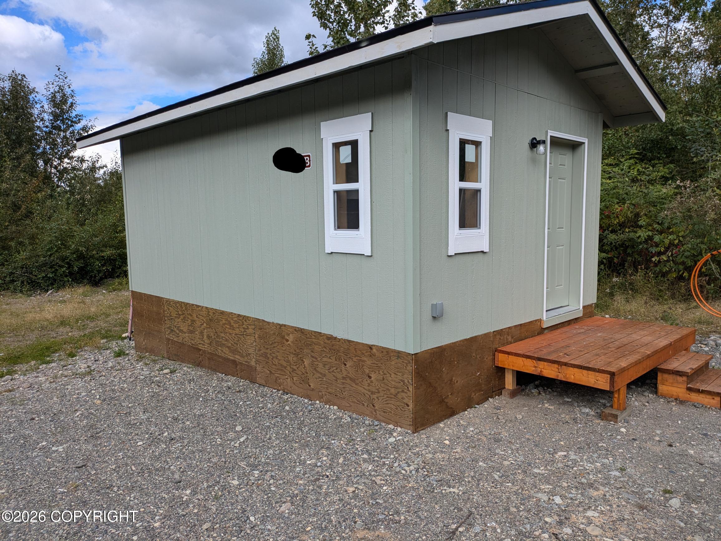 5581 W Trinity Avenue Property Photo 4