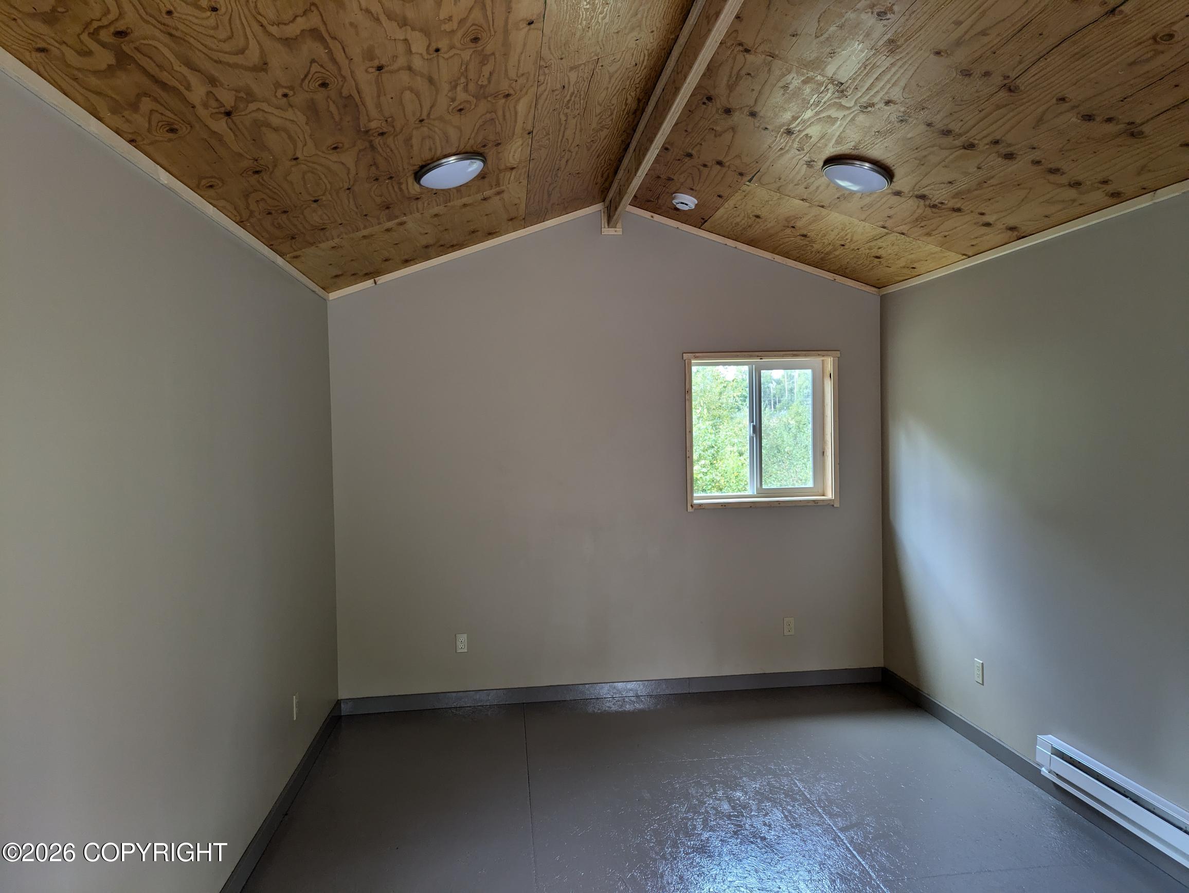 5581 W Trinity Avenue Property Photo 9