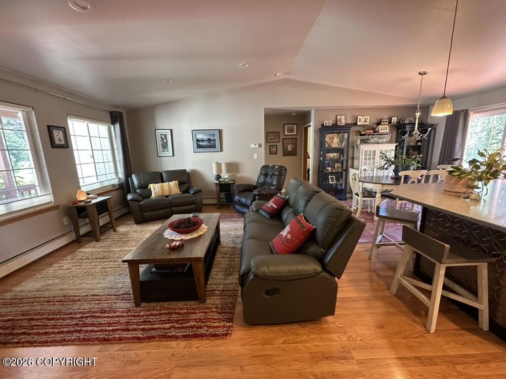612 Perez Way Property Photo 9