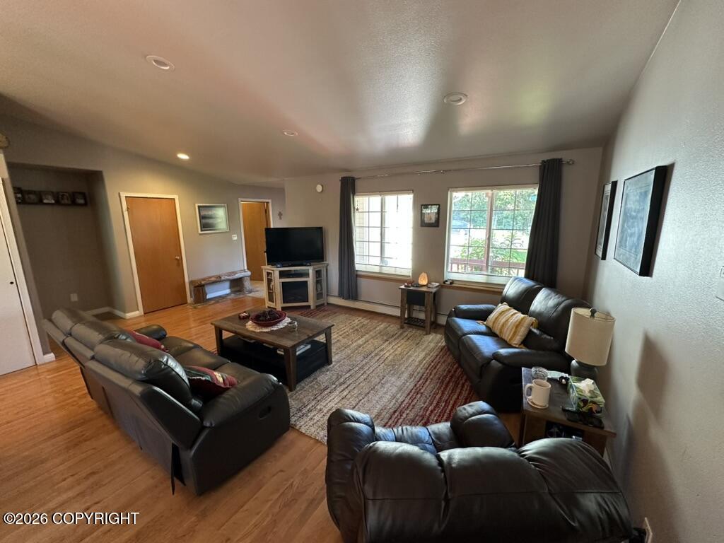 612 Perez Way Property Photo 10