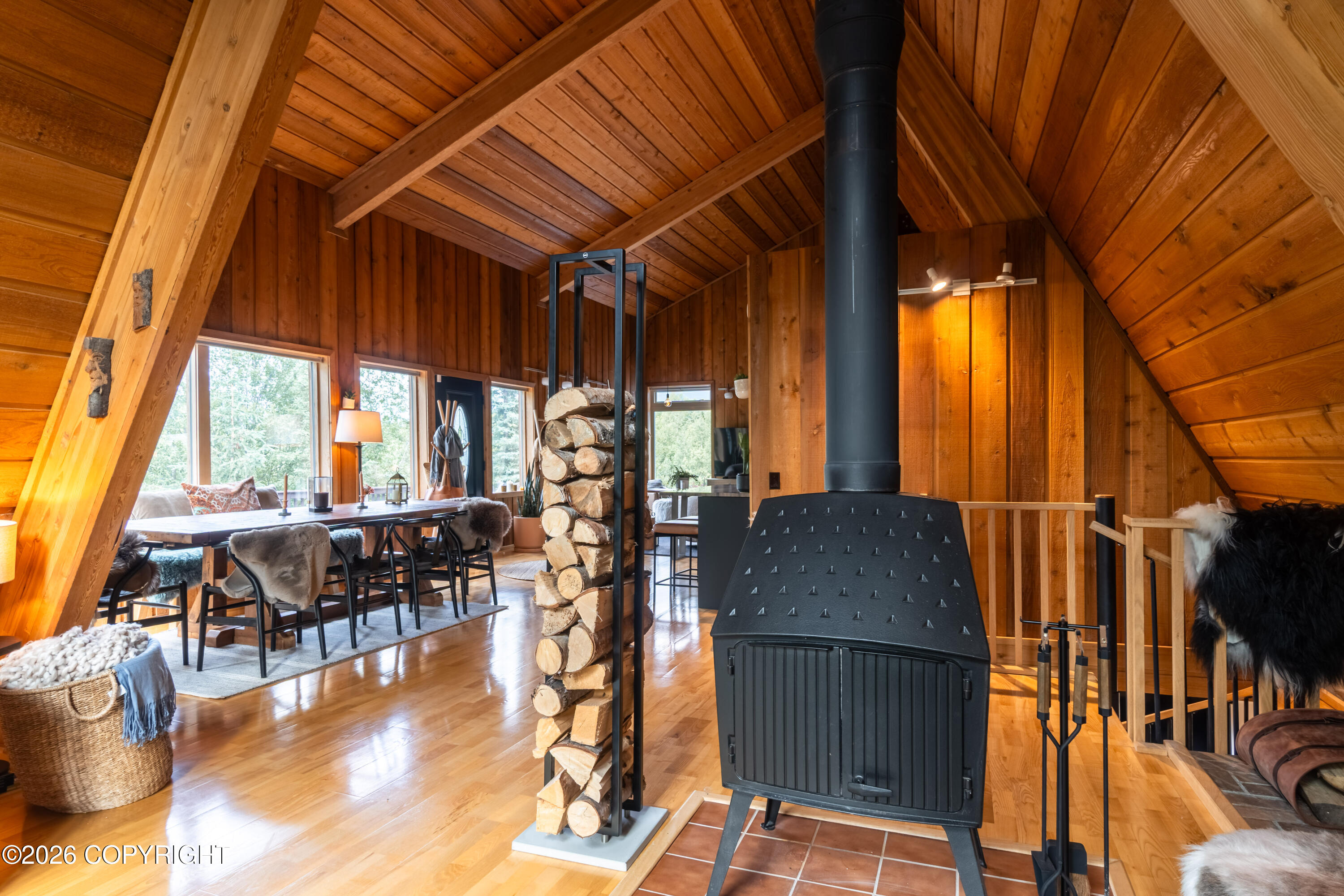 9843 Conifer Street Property Photo 8