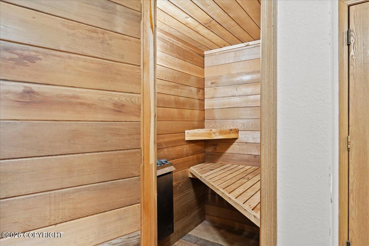 13914 W Sunrise Drive Property Photo 16