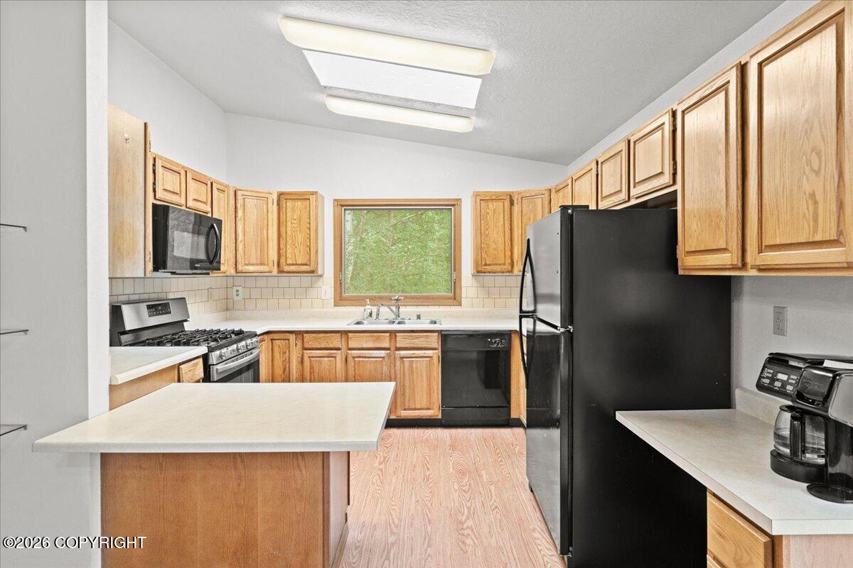 13914 W Sunrise Drive Property Photo 28