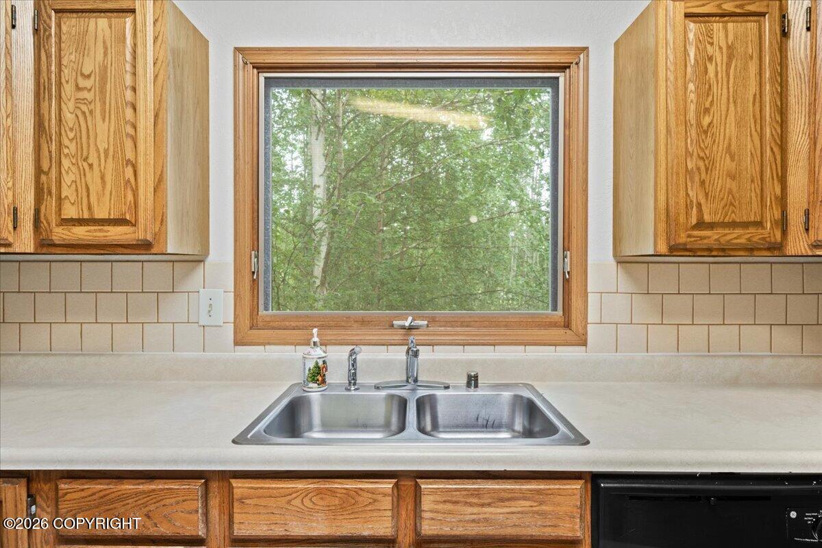 13914 W Sunrise Drive Property Photo 31