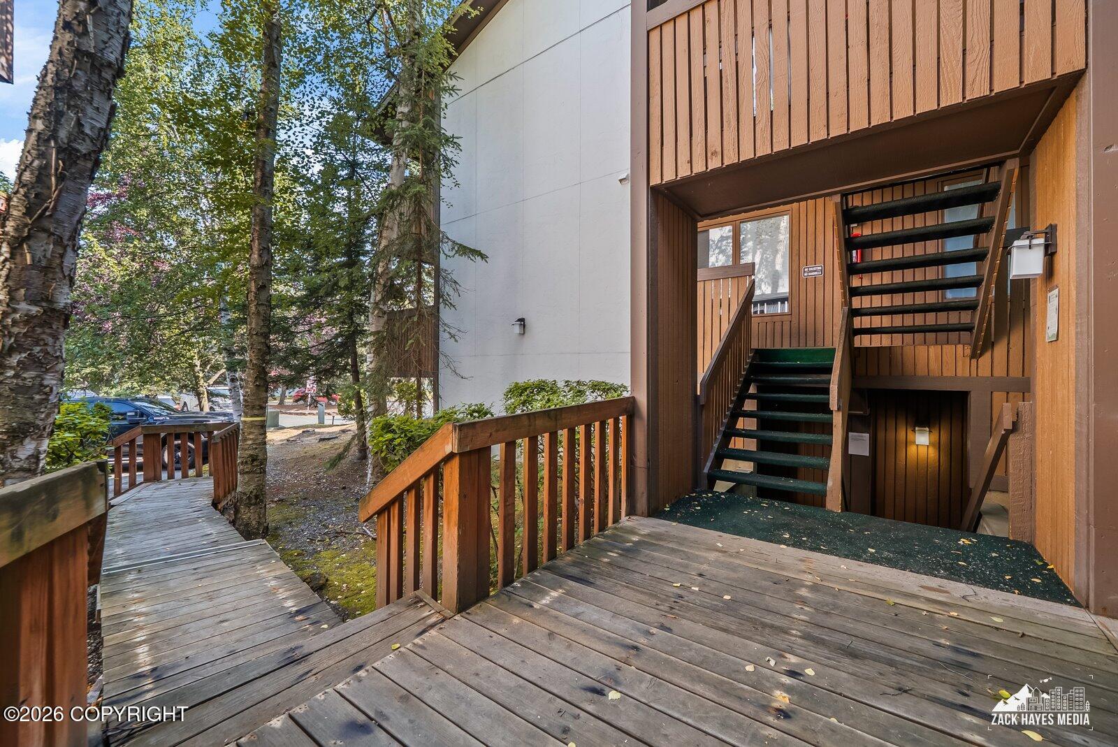 7568 Foxridge Way 5-f Property Photo 4