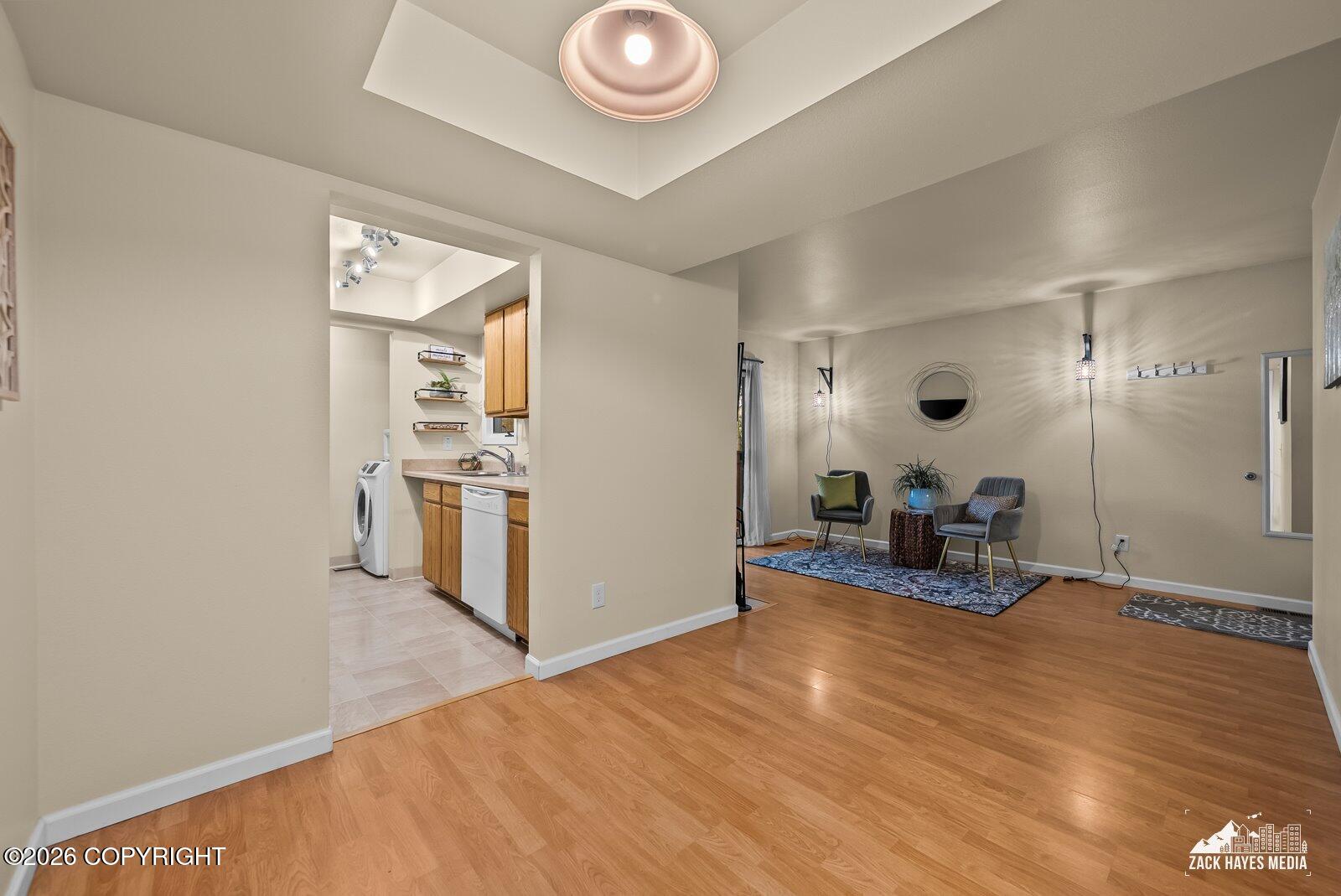 7568 Foxridge Way 5-f Property Photo 14