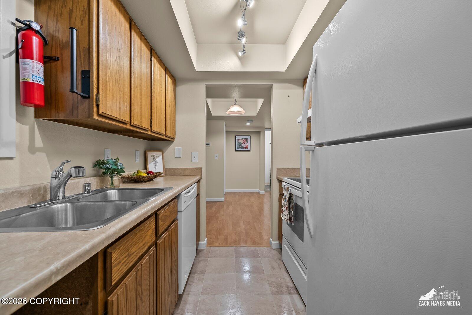 7568 Foxridge Way 5-f Property Photo 21
