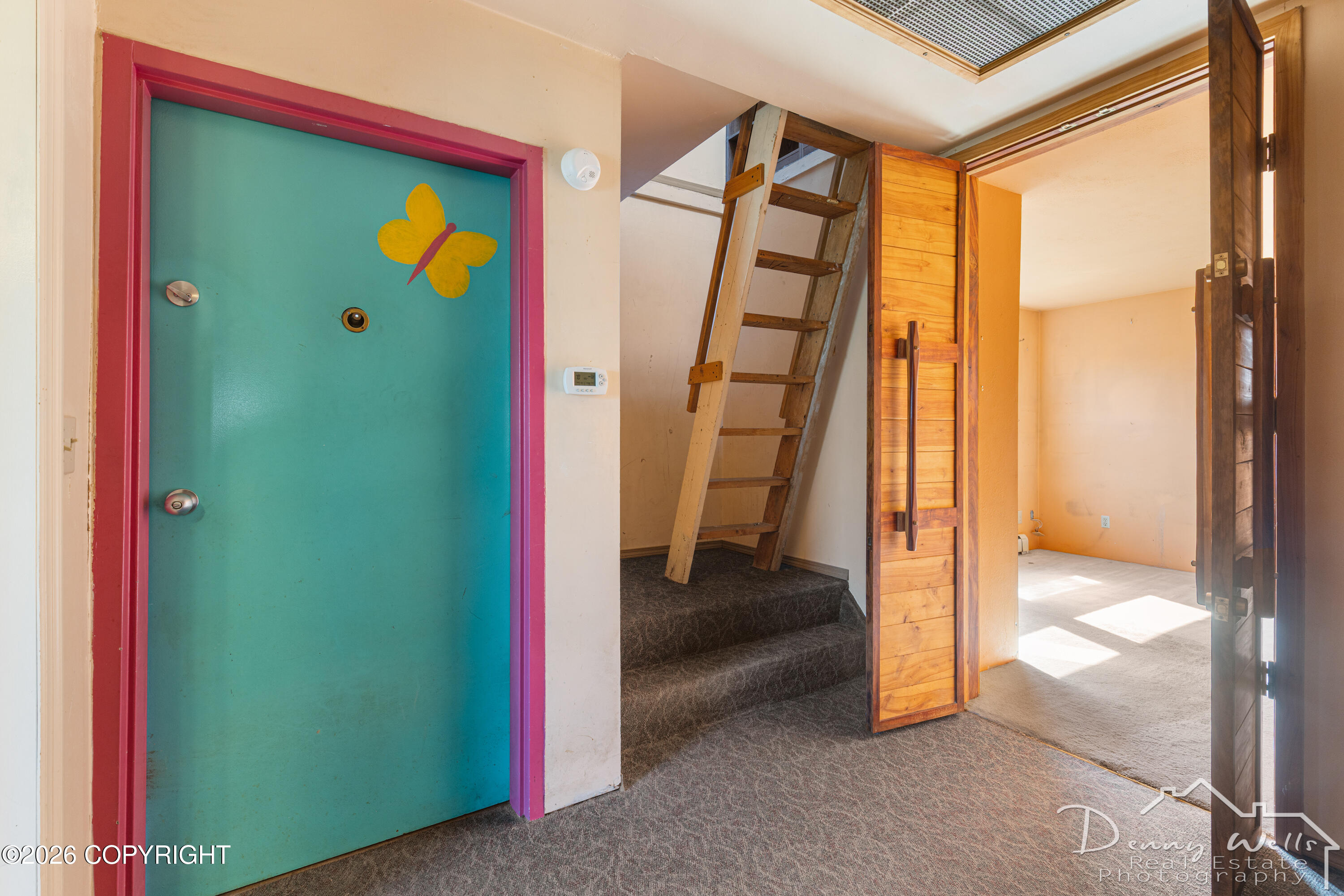 1012 E 9th Avenue Property Photo 16