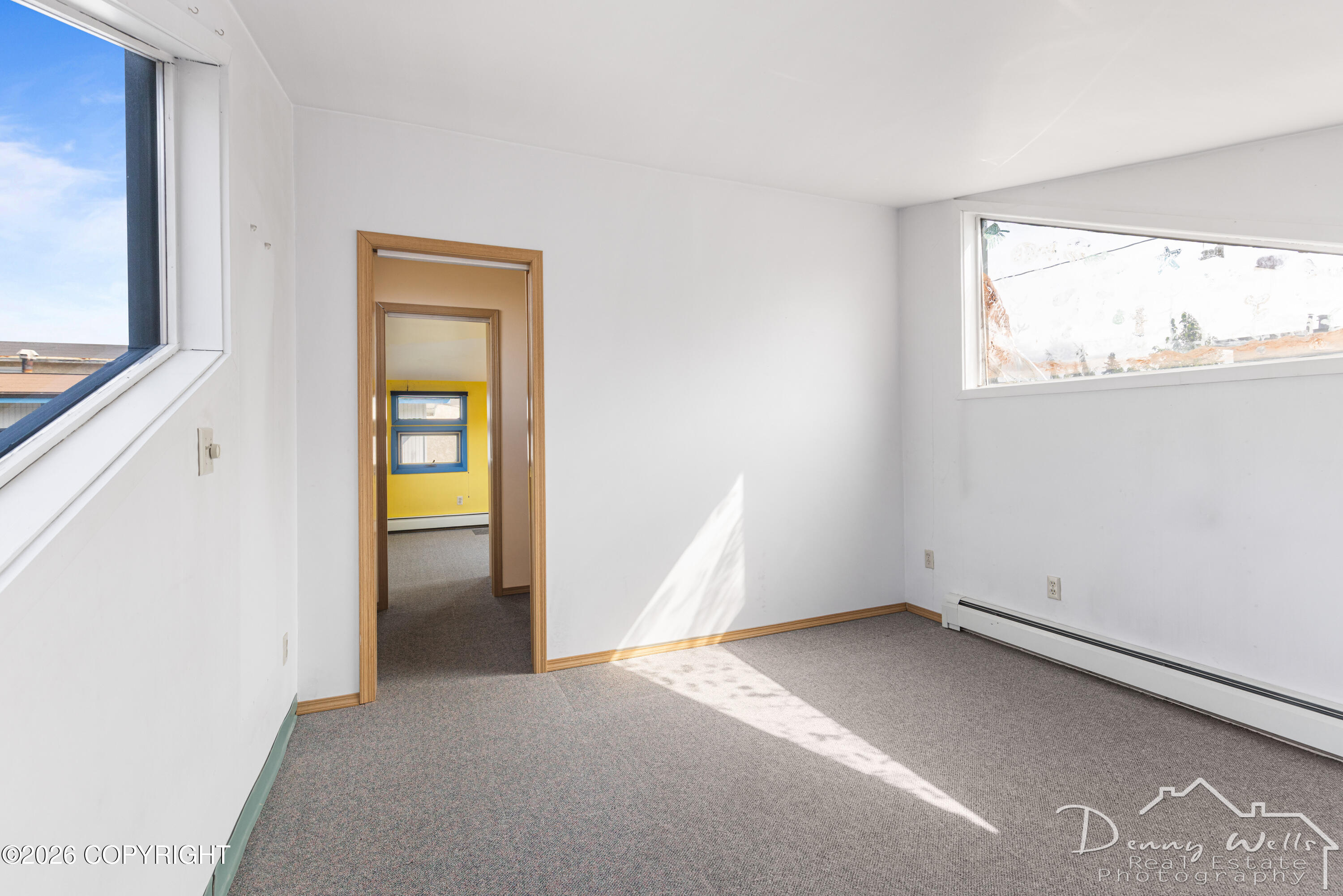 1012 E 9th Avenue Property Photo 19