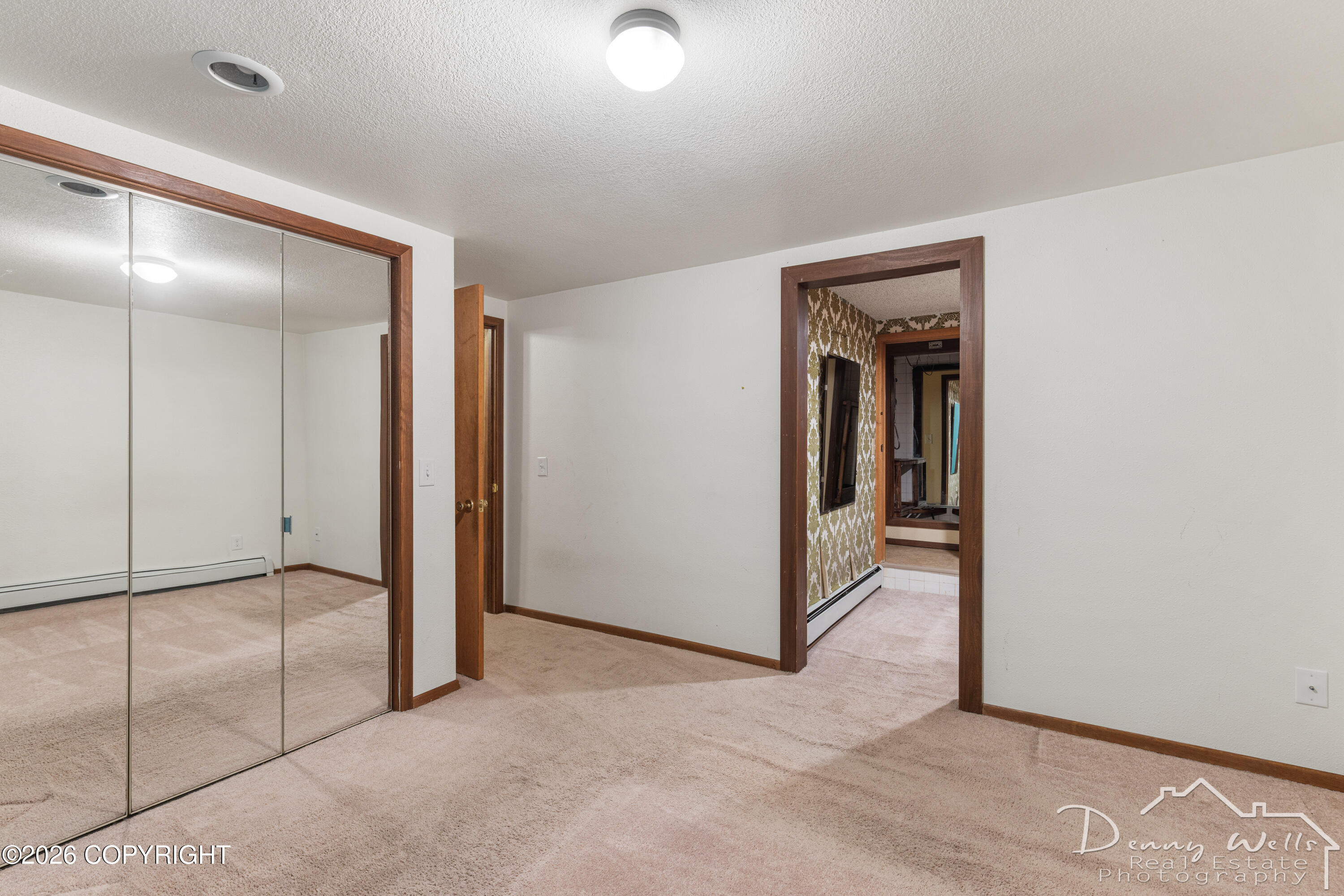 1012 E 9th Avenue Property Photo 31