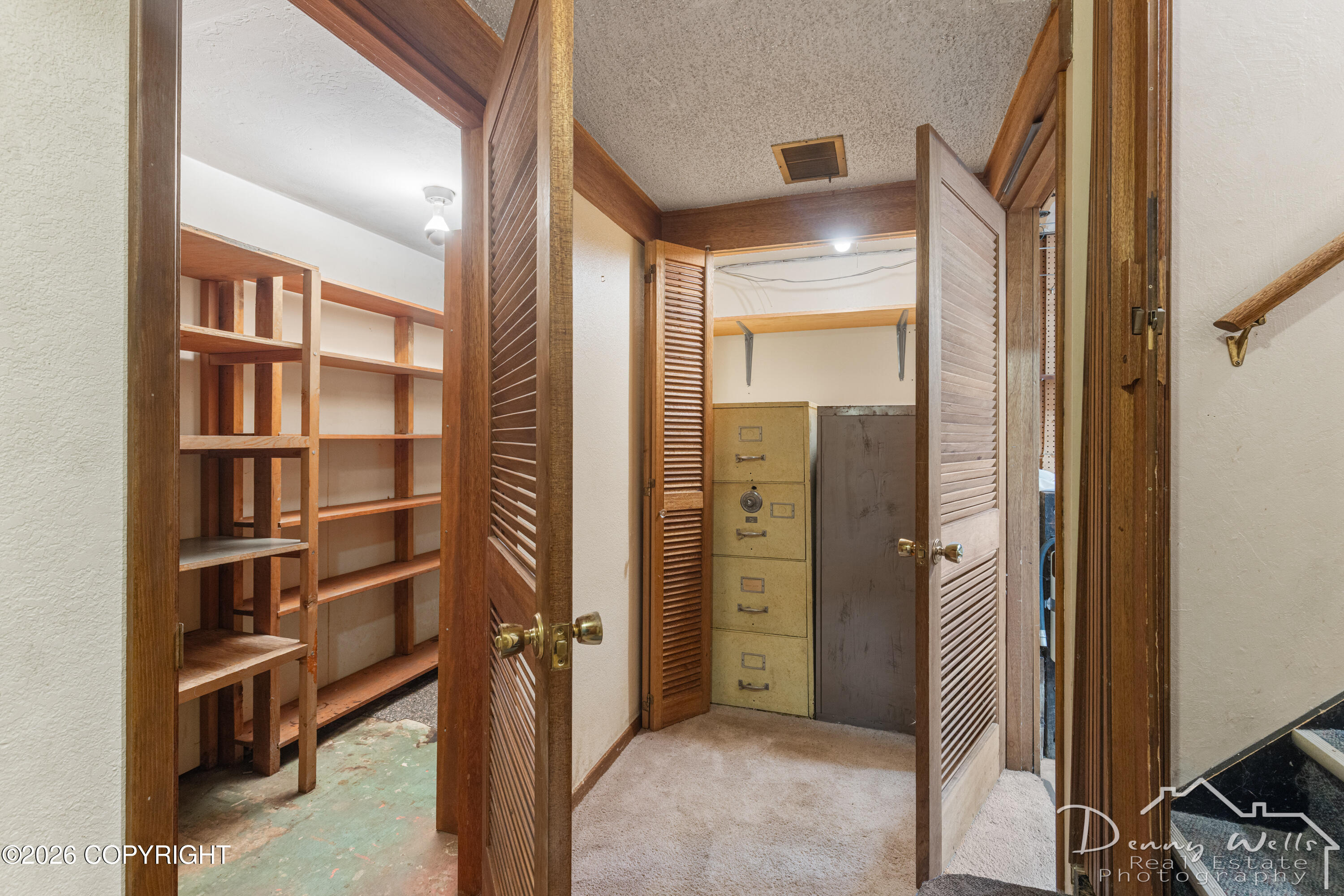 1012 E 9th Avenue Property Photo 37