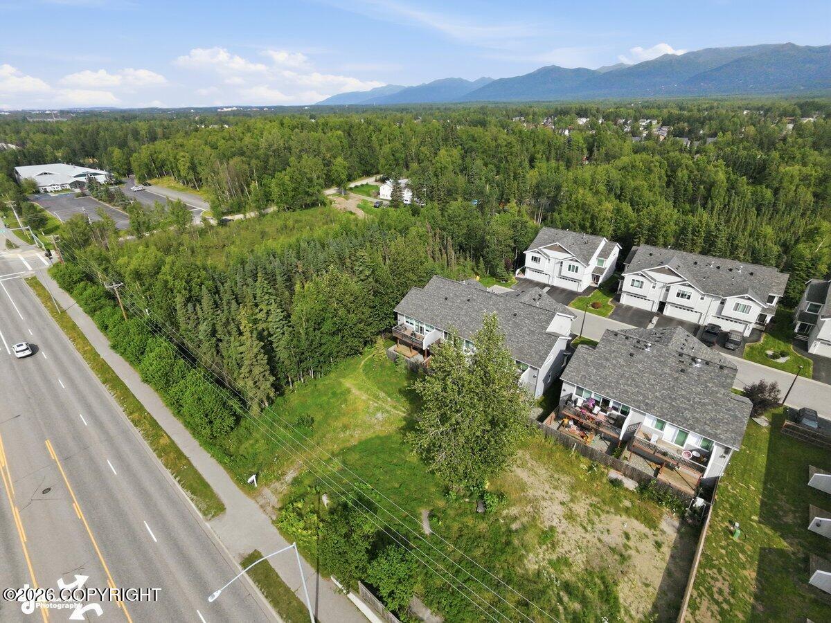 7727/7729 Lake Otis Parkway Property Photo 3