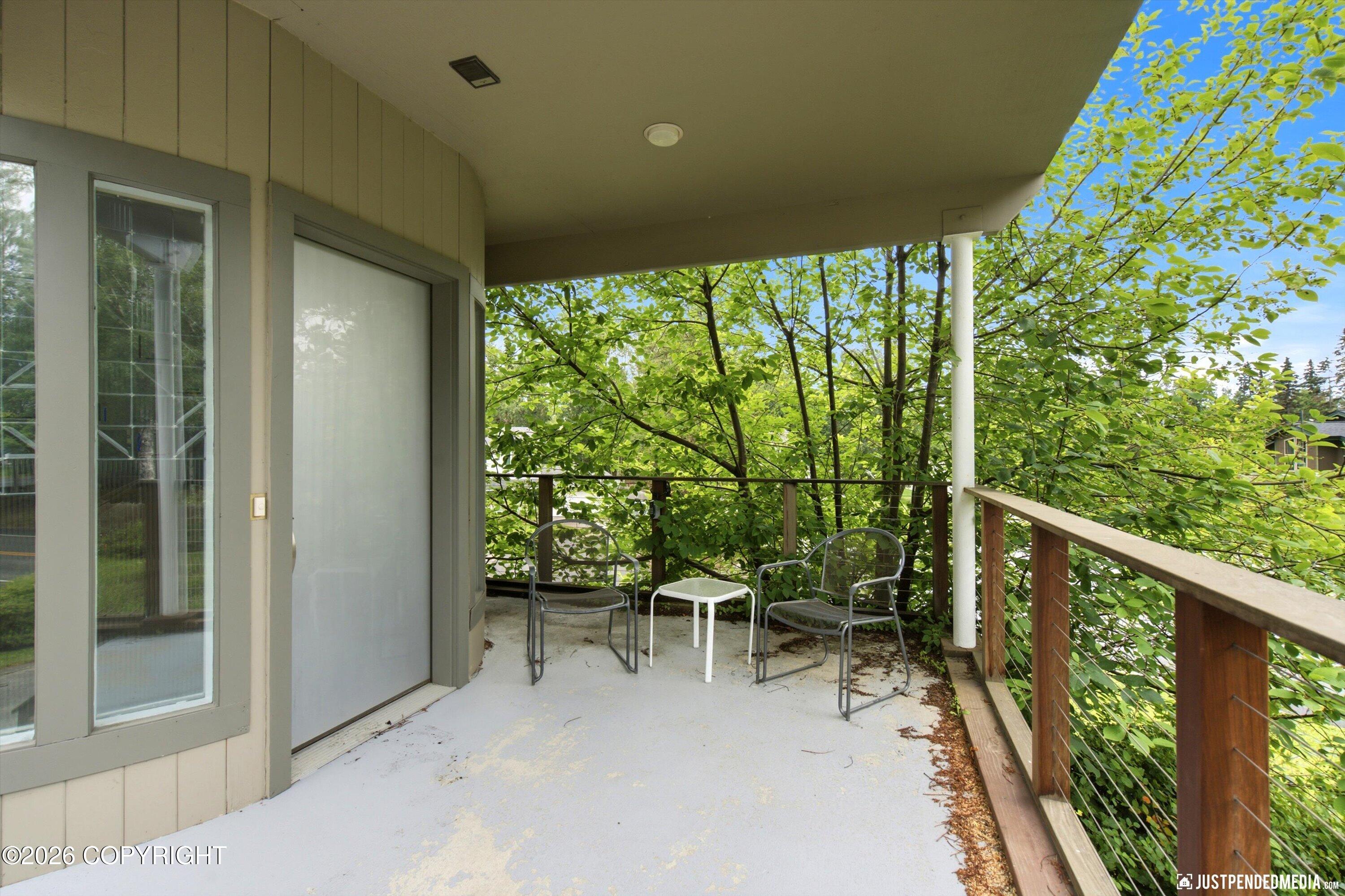 2219 Forest Park Drive Property Photo 4