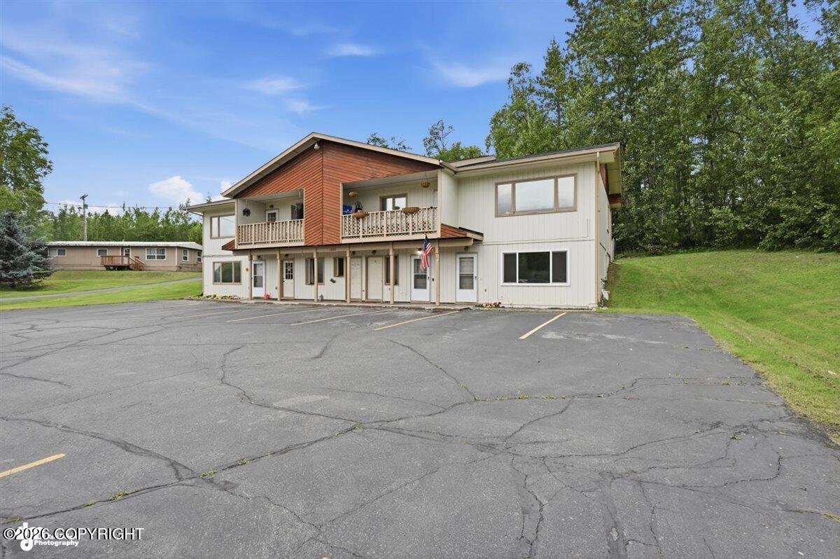 1400 N Wasilla Fishhook Road Property Photo 2