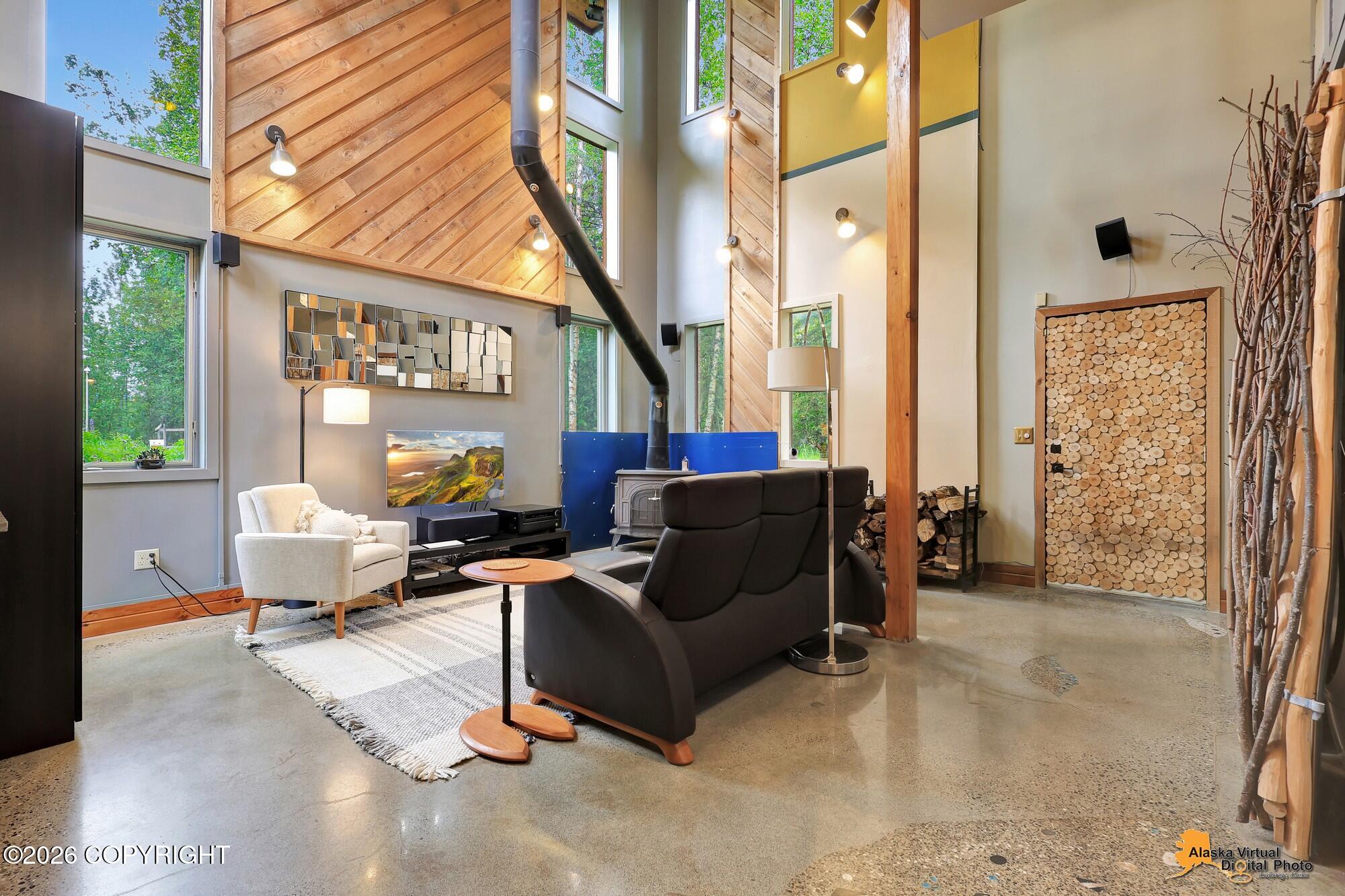 19042 Baidarka Street Property Photo 3