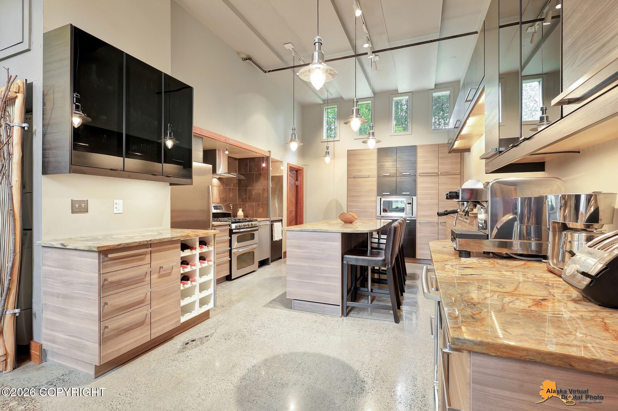 19042 Baidarka Street Property Photo 10