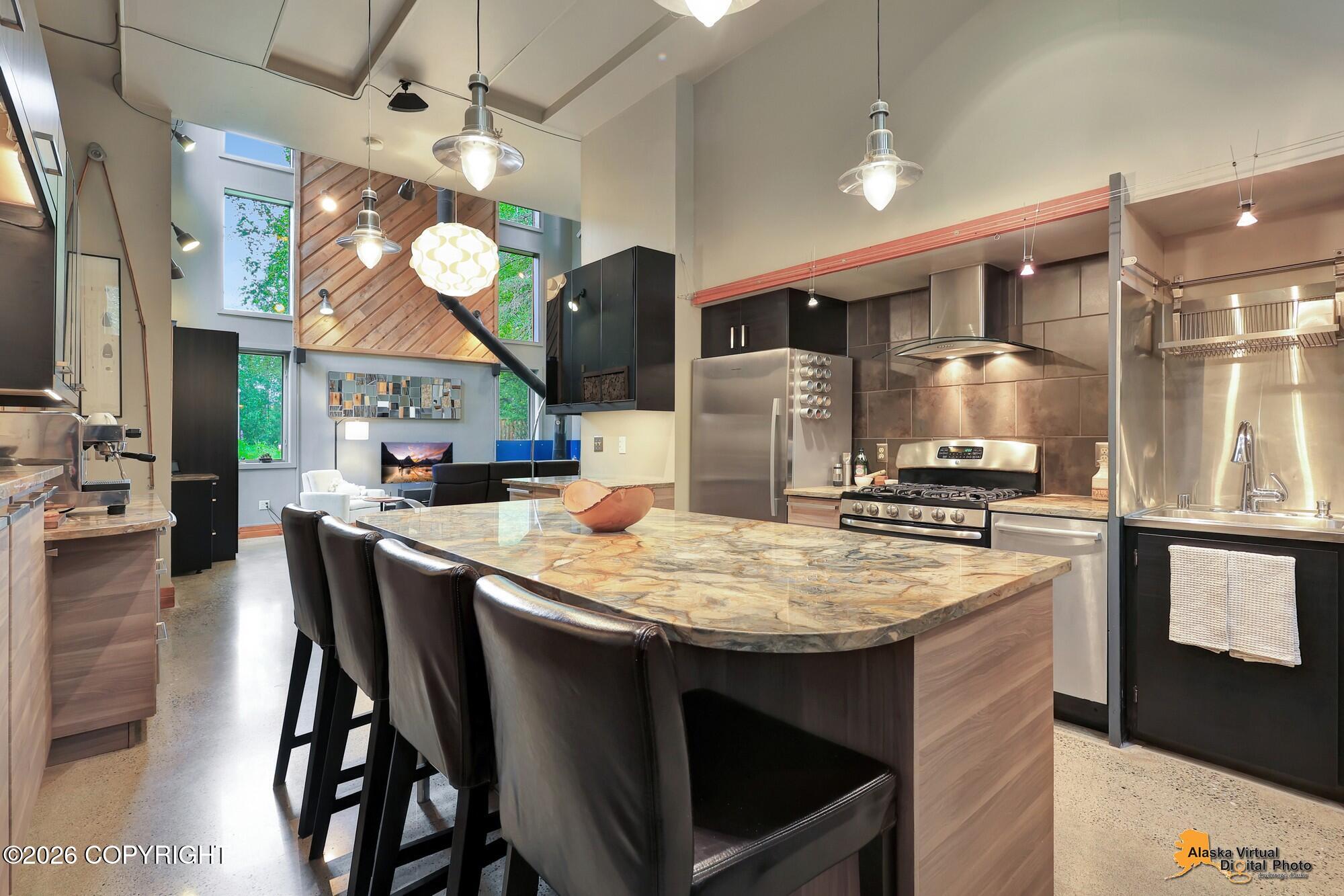 19042 Baidarka Street Property Photo 16