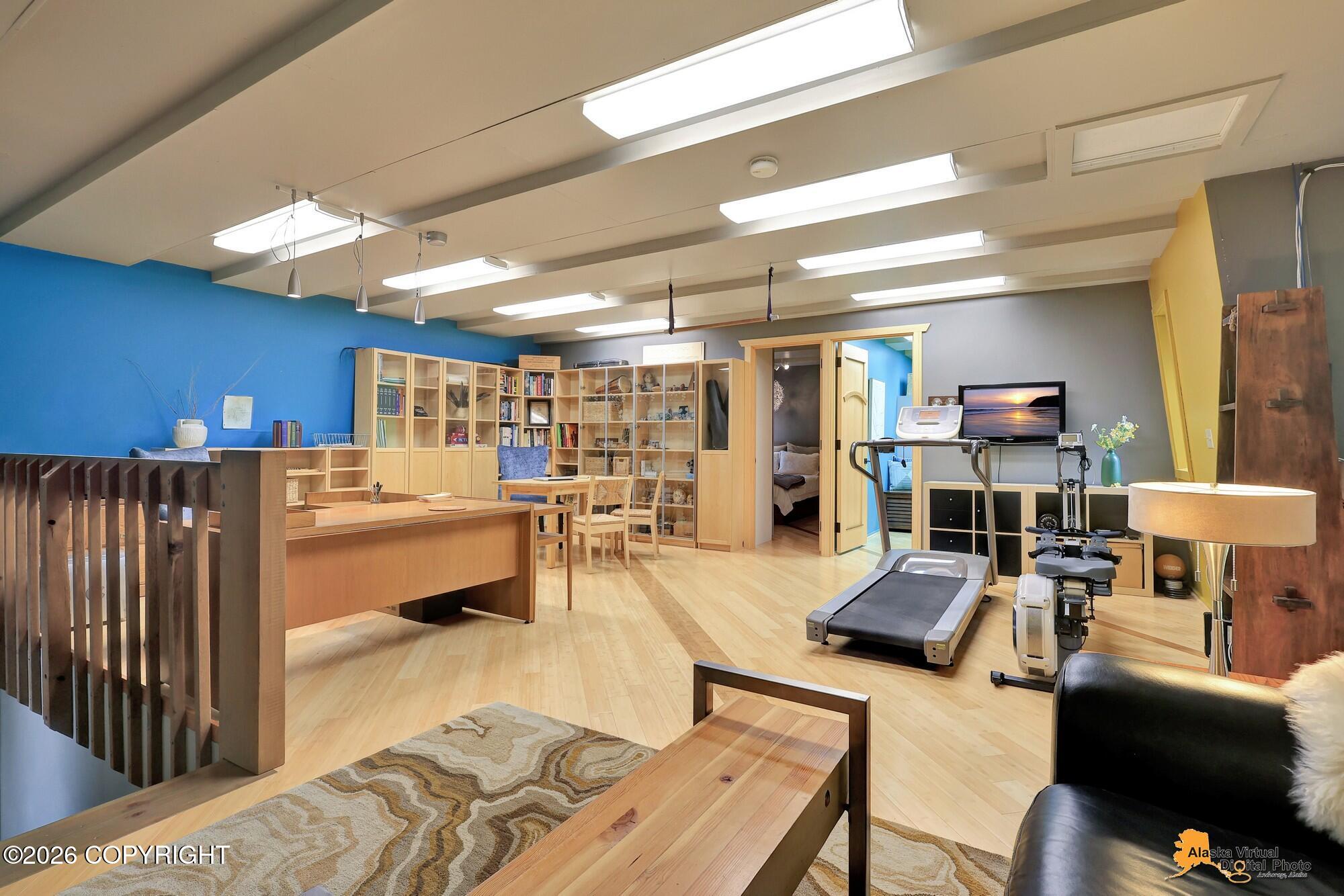 19042 Baidarka Street Property Photo 23