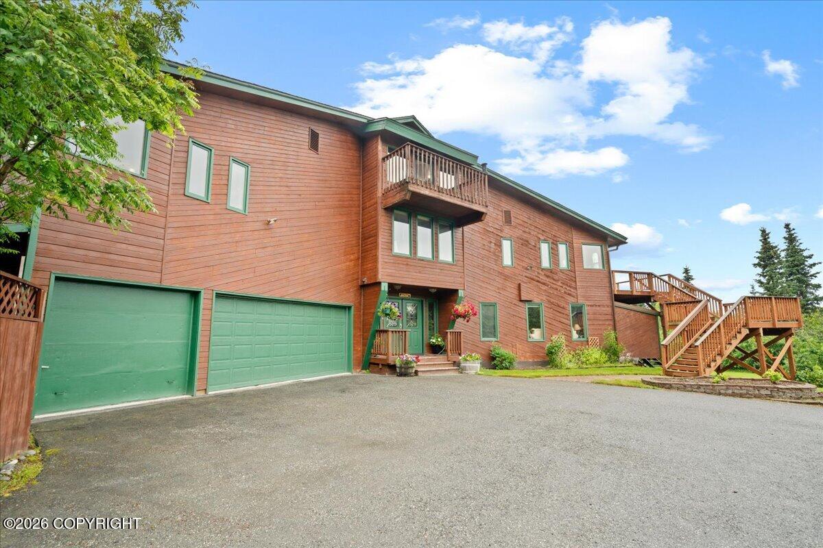 6132 Farpoint Drive Property Photo 5