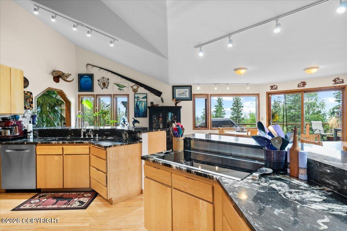 6132 Farpoint Drive Property Photo 33