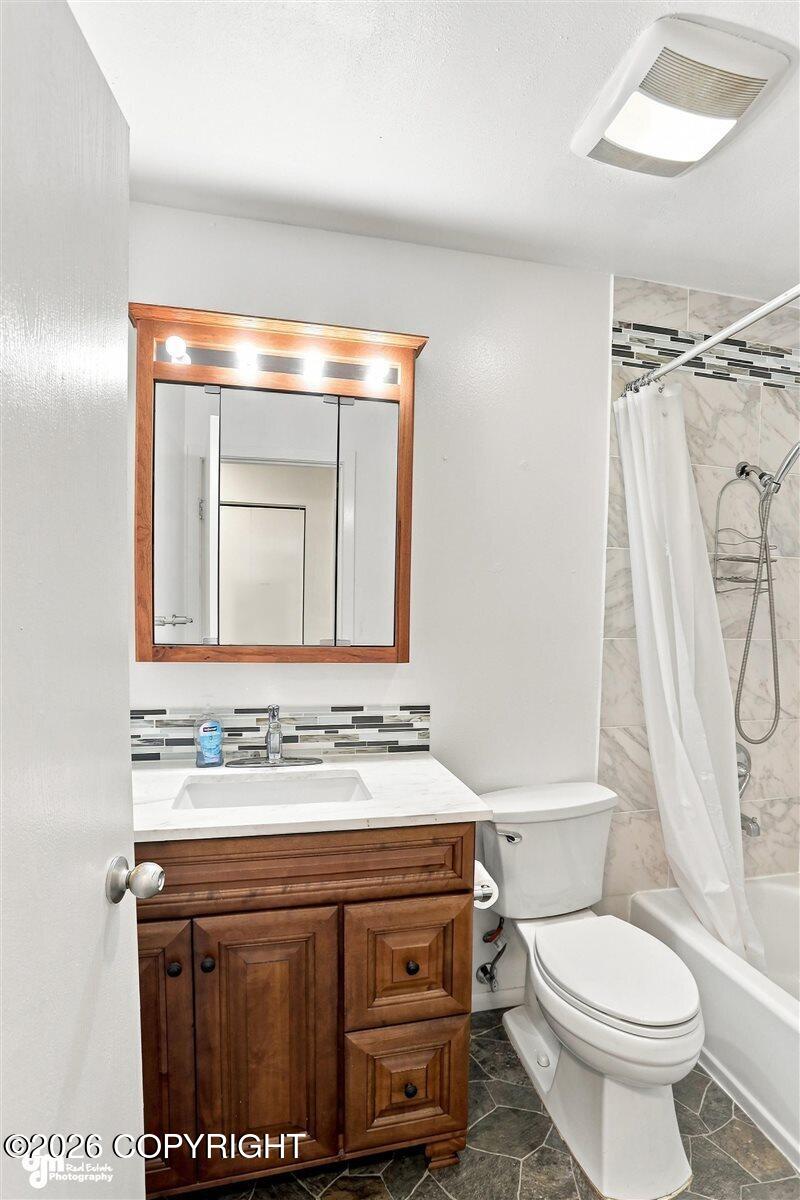 6930 Peck Avenue Property Photo 28