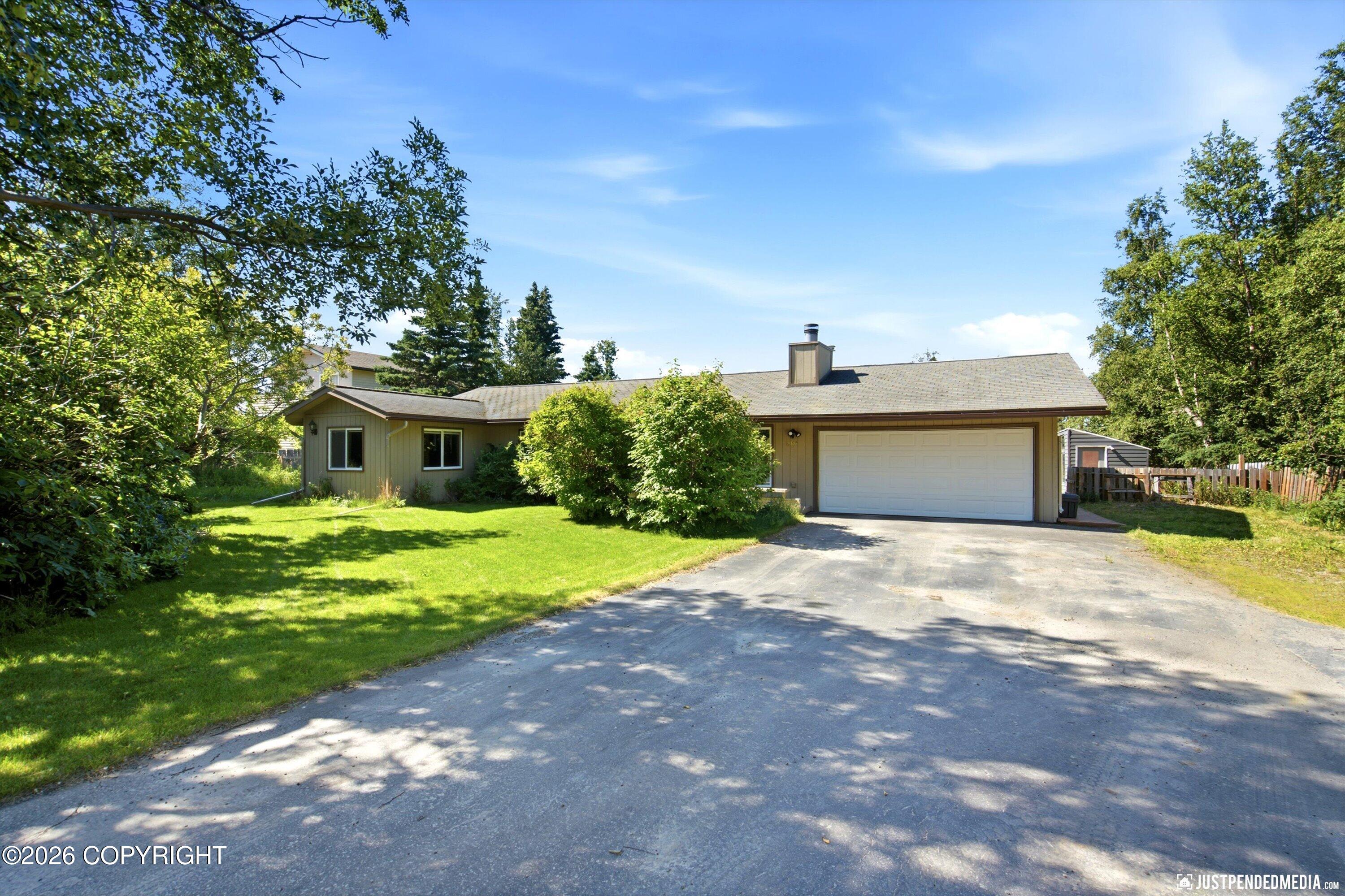 13100 Saunders Road Property Photo 3