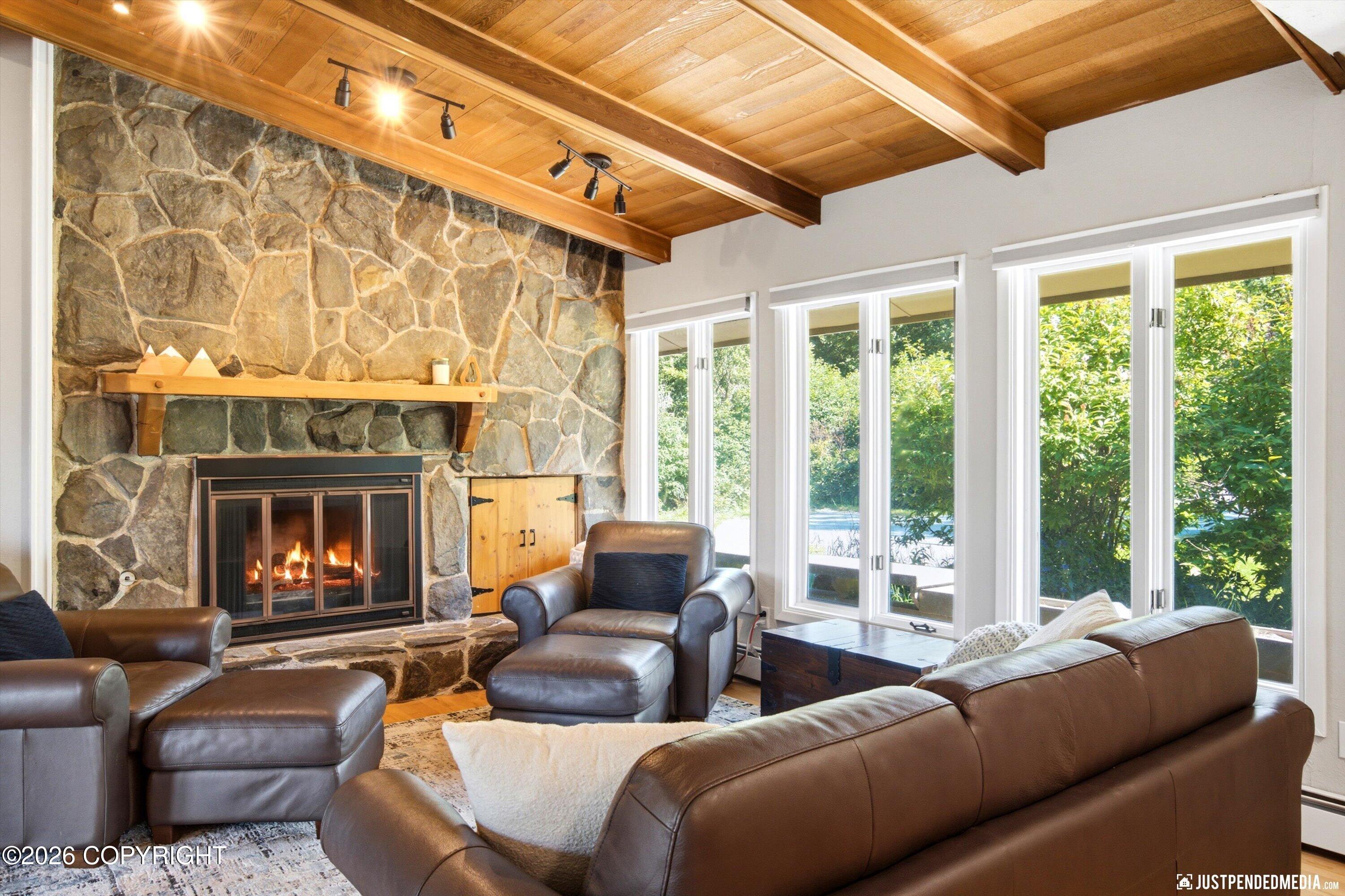 13100 Saunders Road Property Photo 7