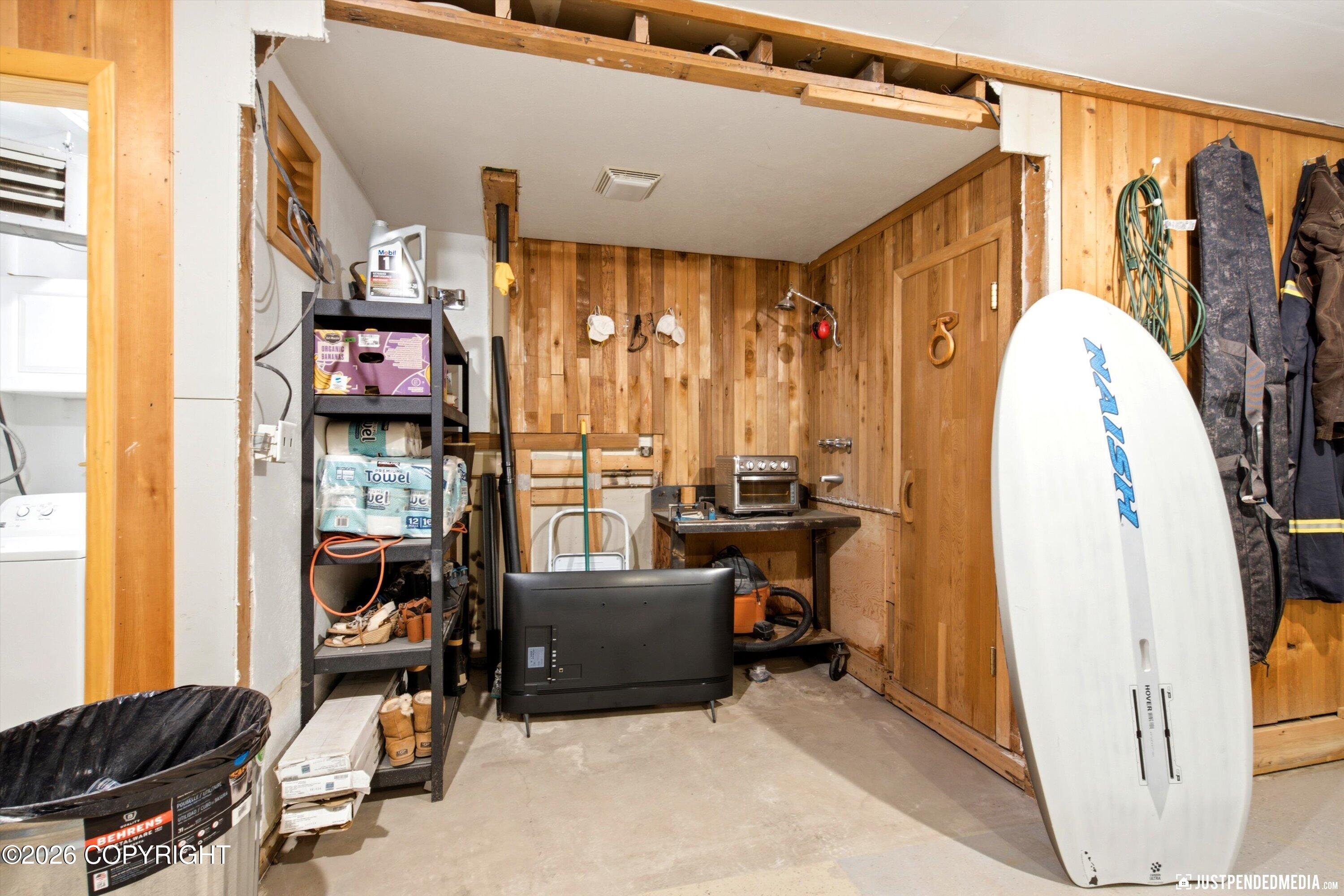 13100 Saunders Road Property Photo 36