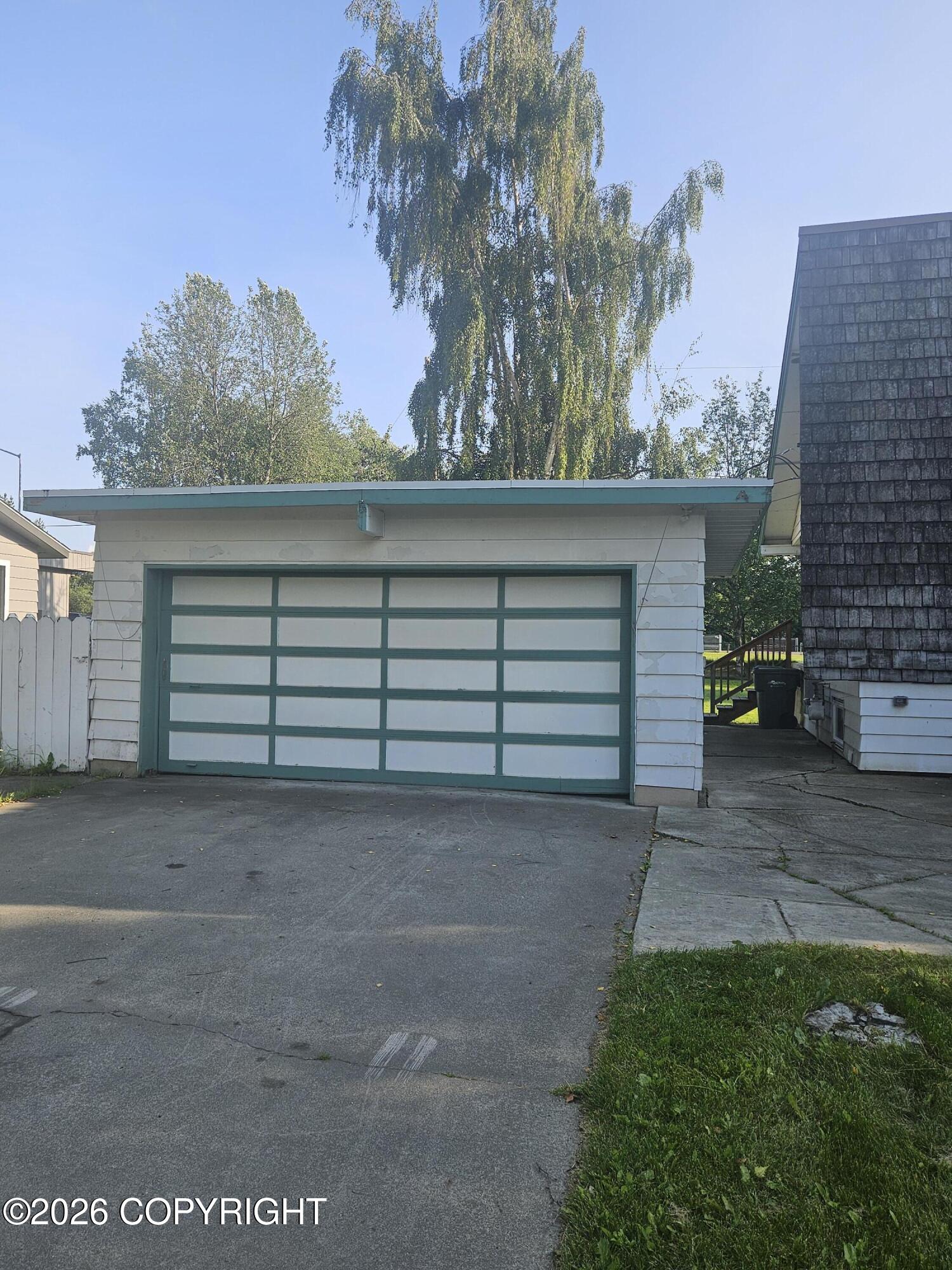 724 W 72nd Avenue Property Photo 15