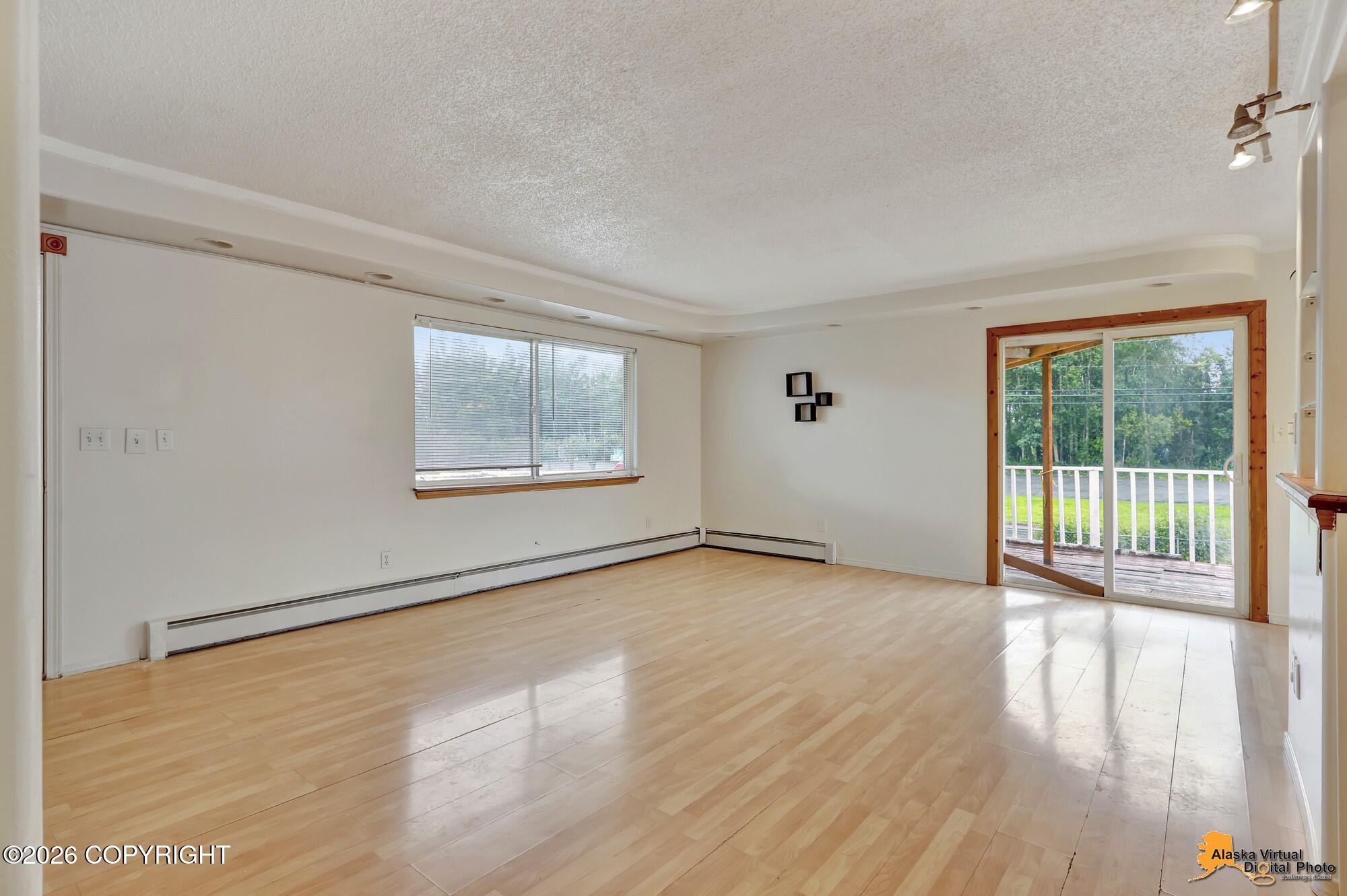 3111 W 33rd Avenue Property Photo 9