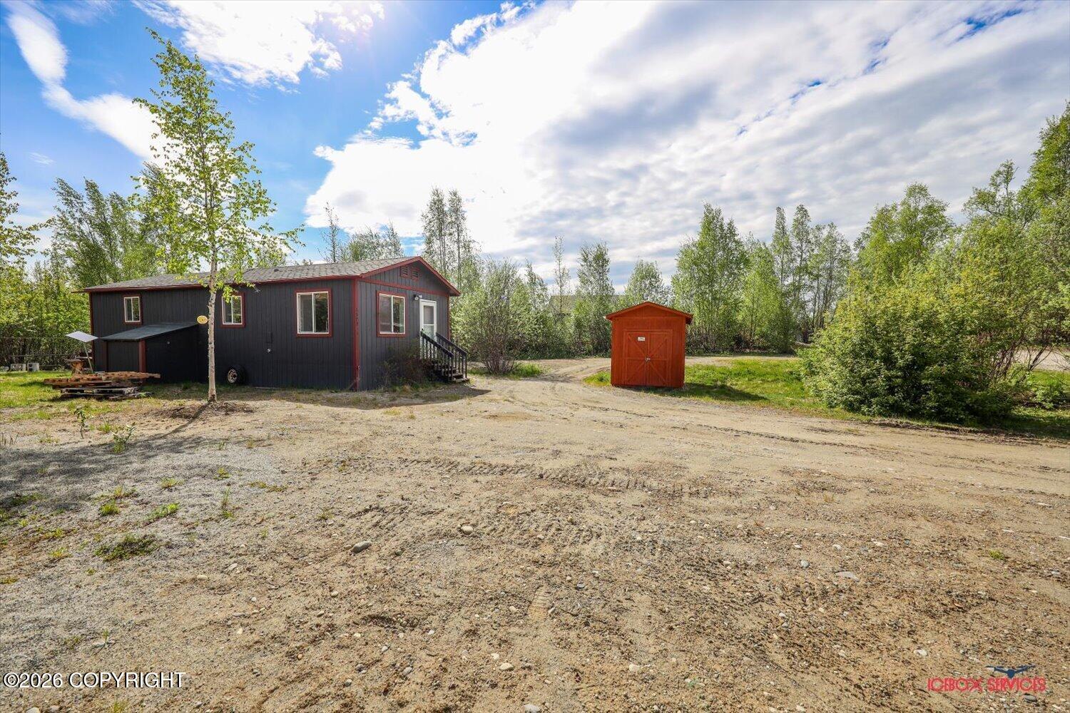 15730 W Hess Lane Property Photo 3