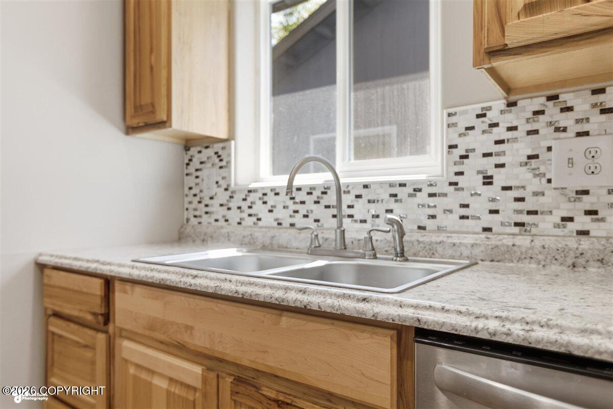 22625 Lake Hill Drive Property Photo 23