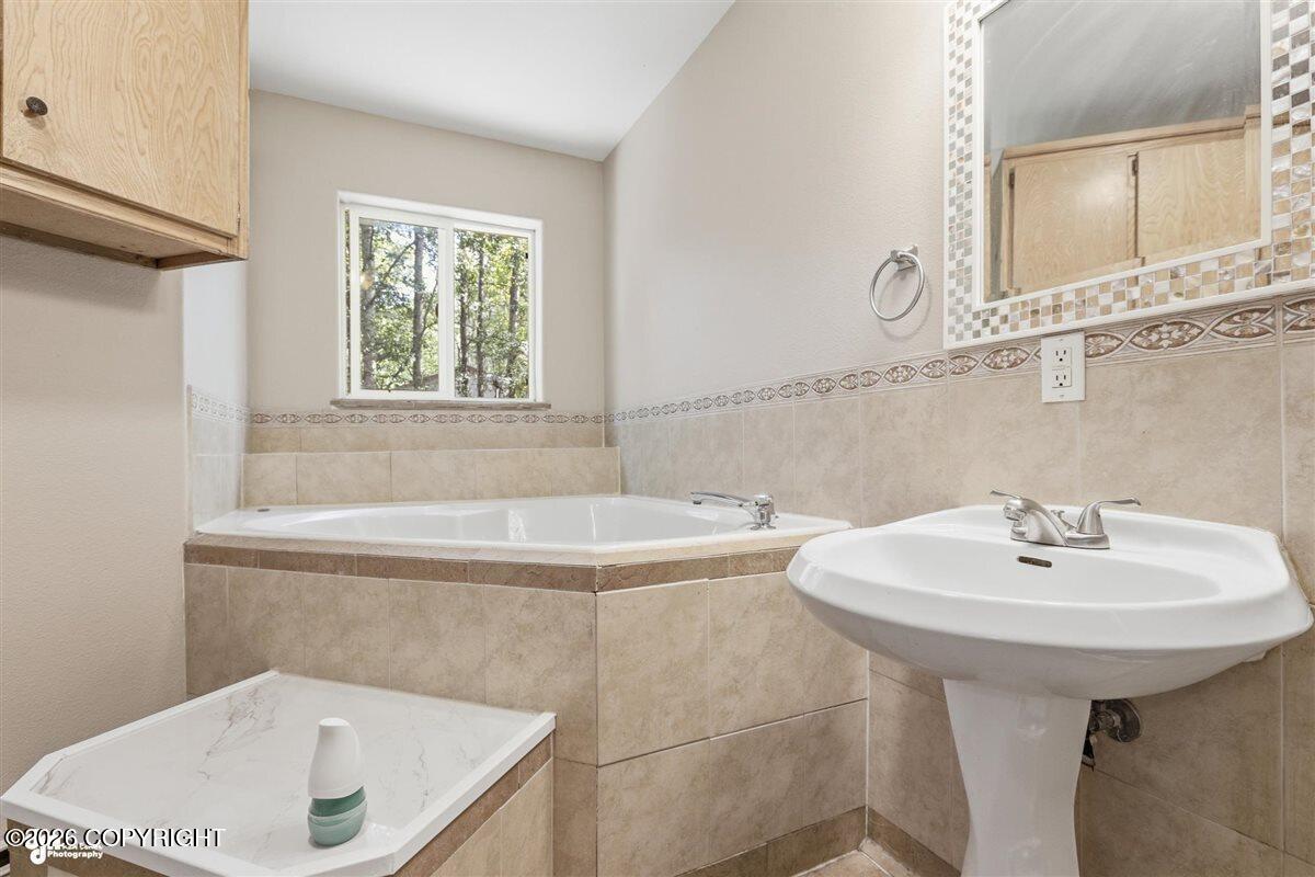 22625 Lake Hill Drive Property Photo 39