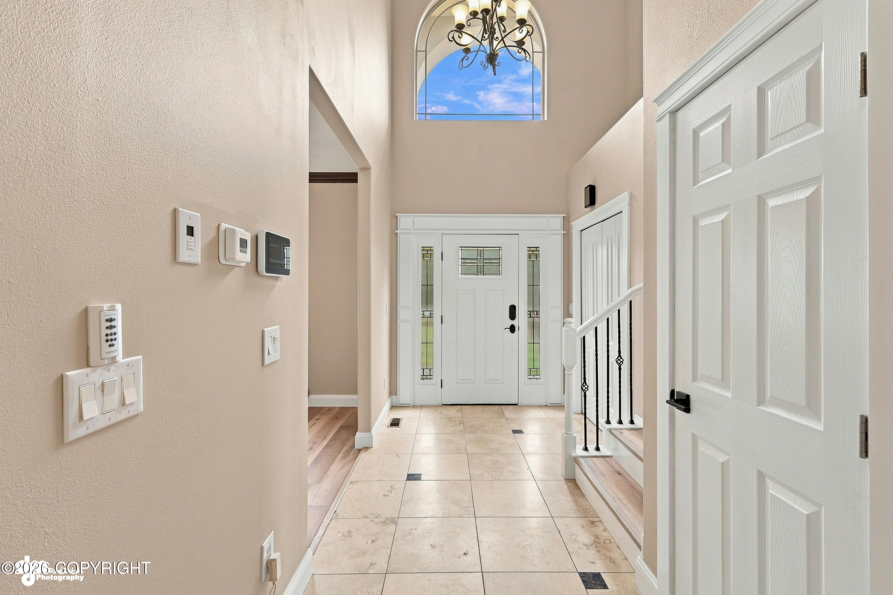 2944 S Ambers Circle Property Photo 4