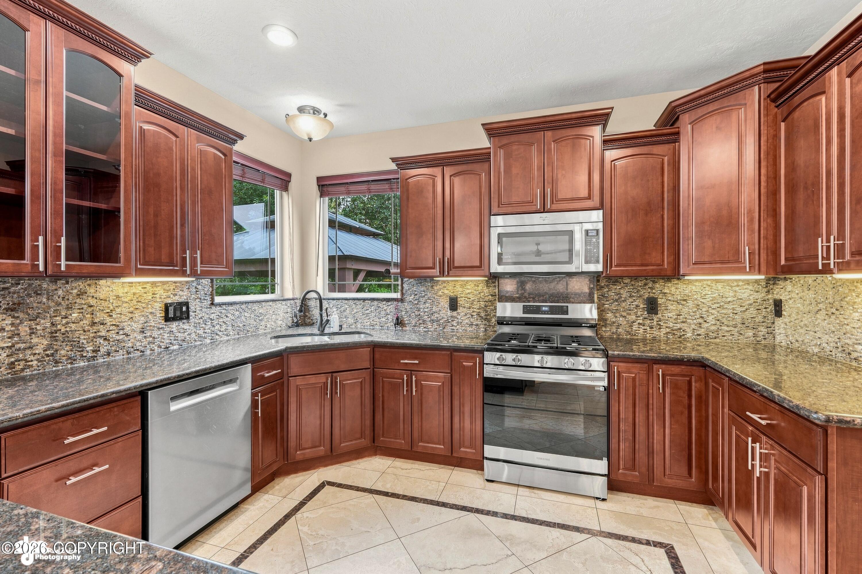 2944 S Ambers Circle Property Photo 18