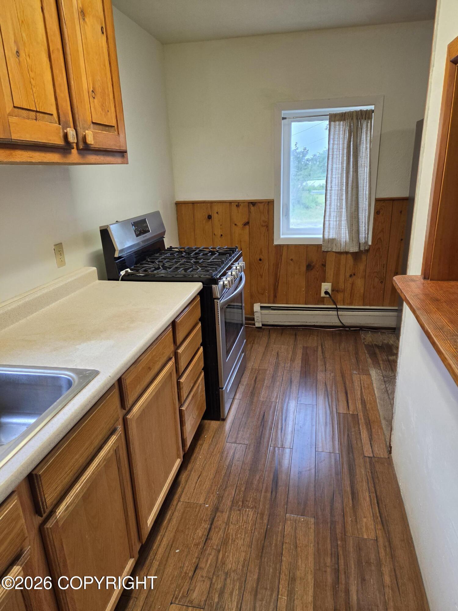 330 1st Avenue Property Photo 3