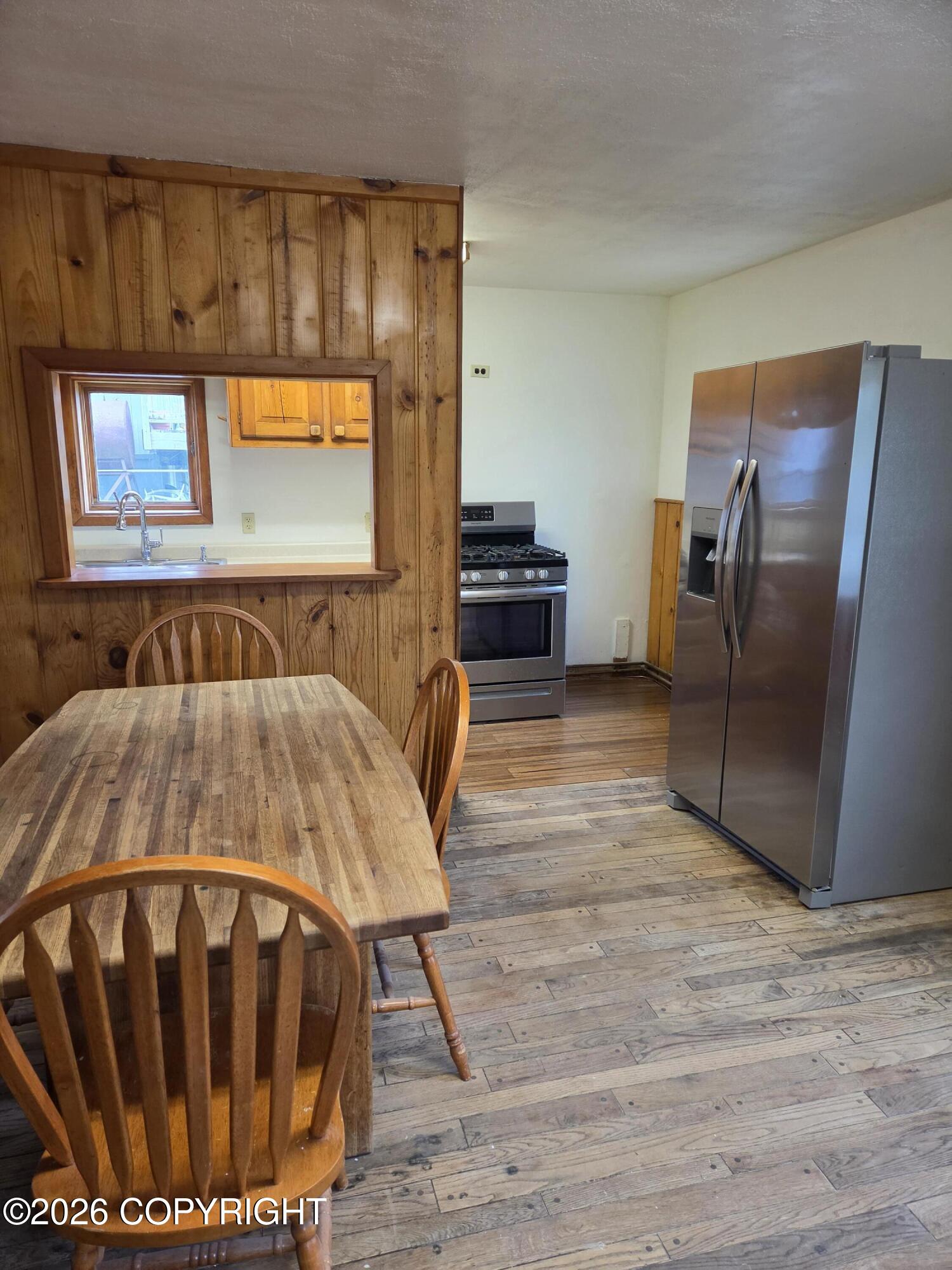330 1st Avenue Property Photo 4