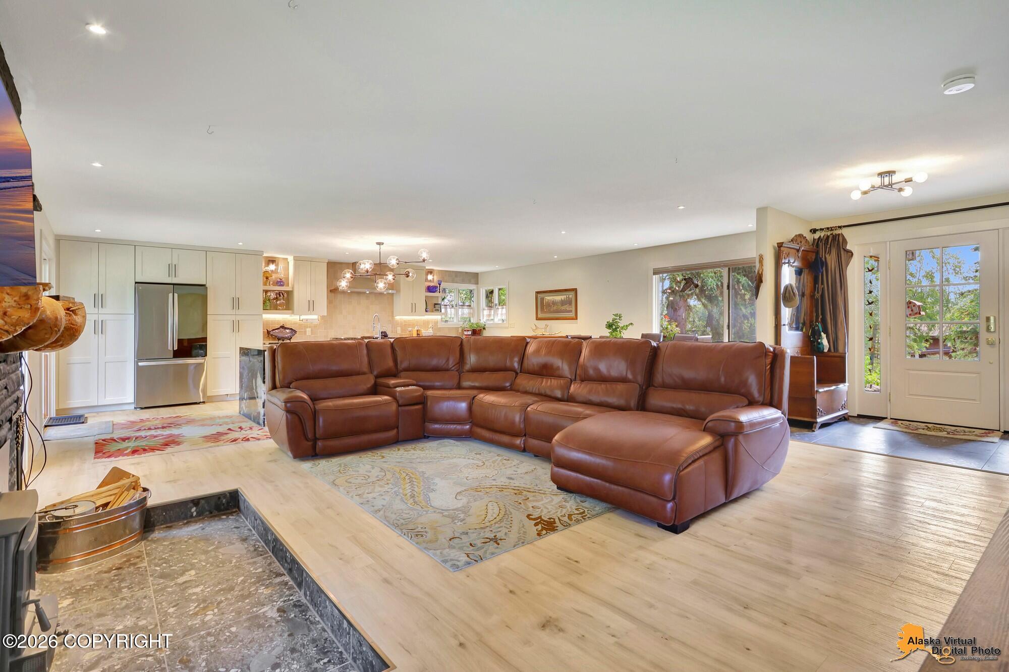 12301 Hilltop Drive Property Photo 1